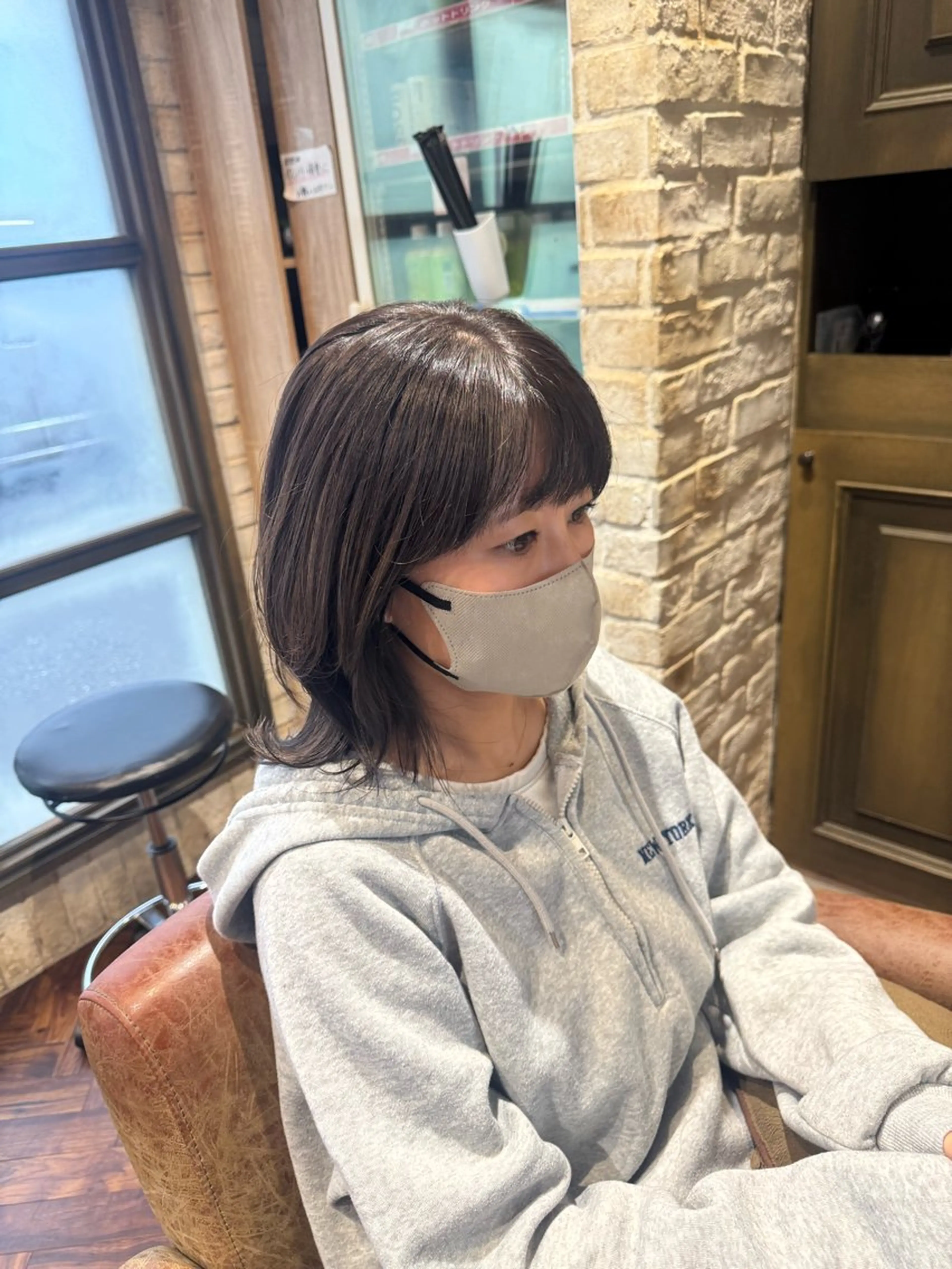 ミディアム カット ヘアカラー Y U K Iのヘアスタイル