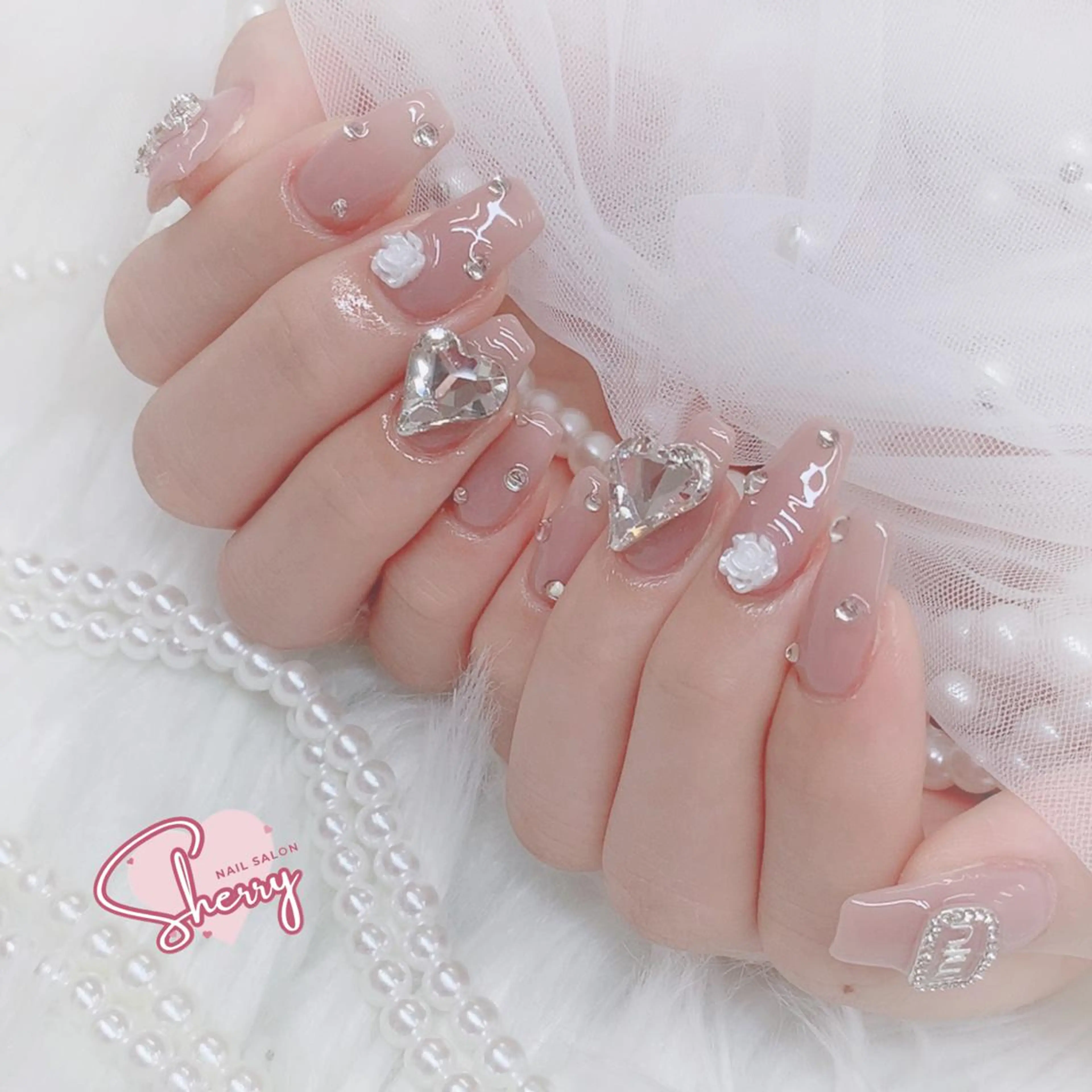 ネイル アートネイル チークネイル フットネイル ジェルネイル キラキラネイル 萌 自宅ネイルサロンのネイルデザイン