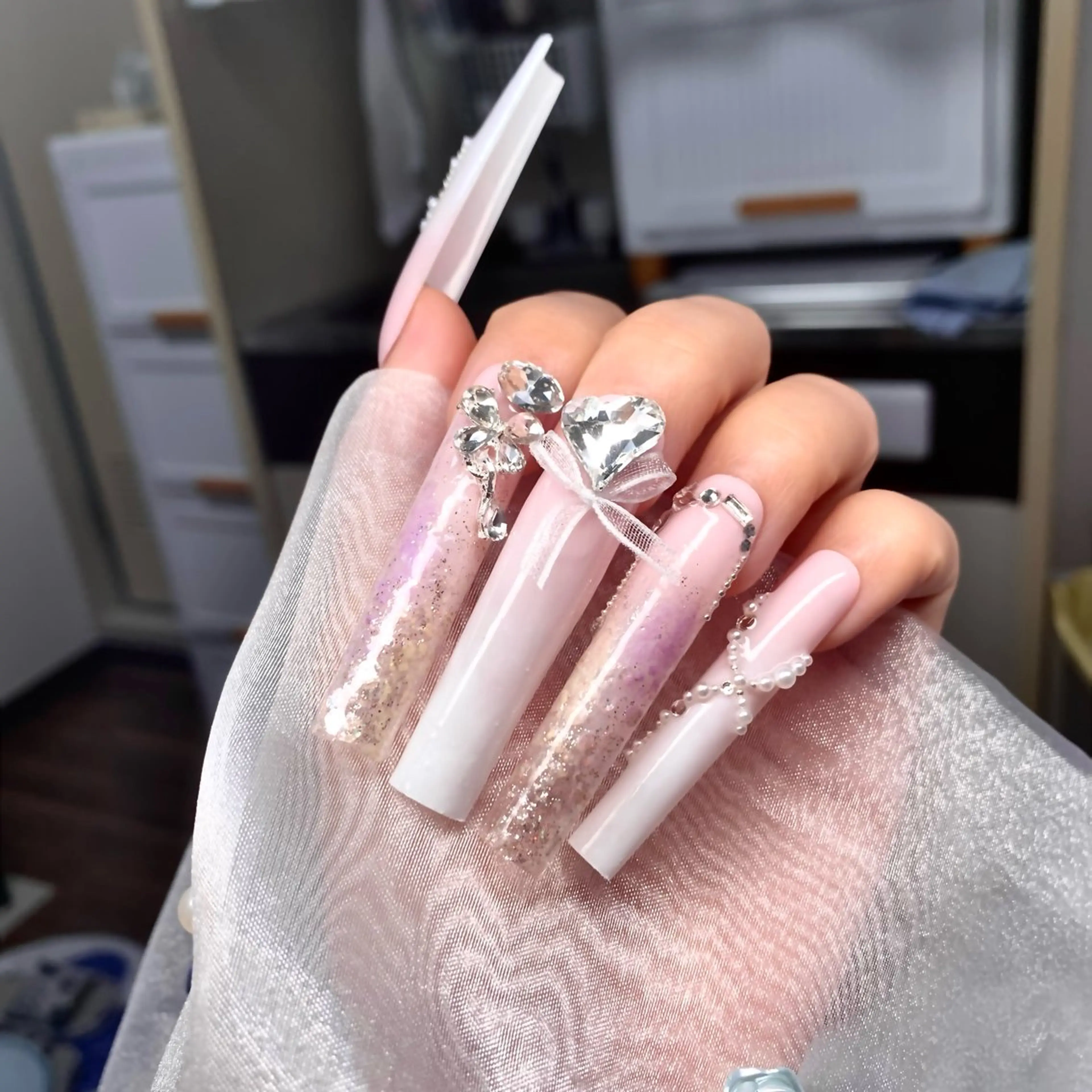 ロング Private xinhnailsのネイルデザイン