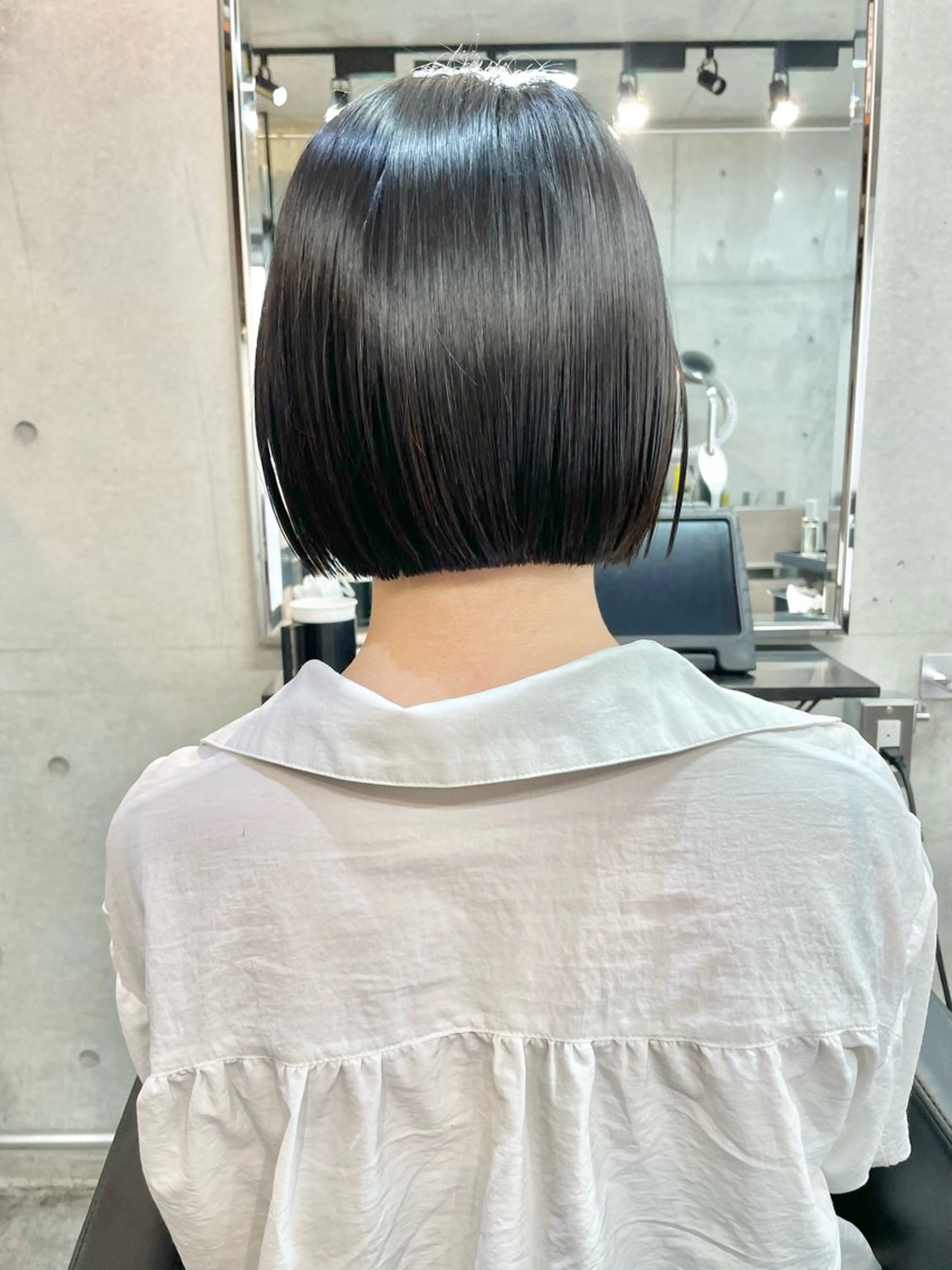 ショート パーマ 切りっぱなしボブ ショートボブ ハンサムショート 丸みショート ボブ カット 縮毛矯正 トリートメント ショートボブ髪質改善 縮毛矯正のプロ山道潤のヘアスタイル