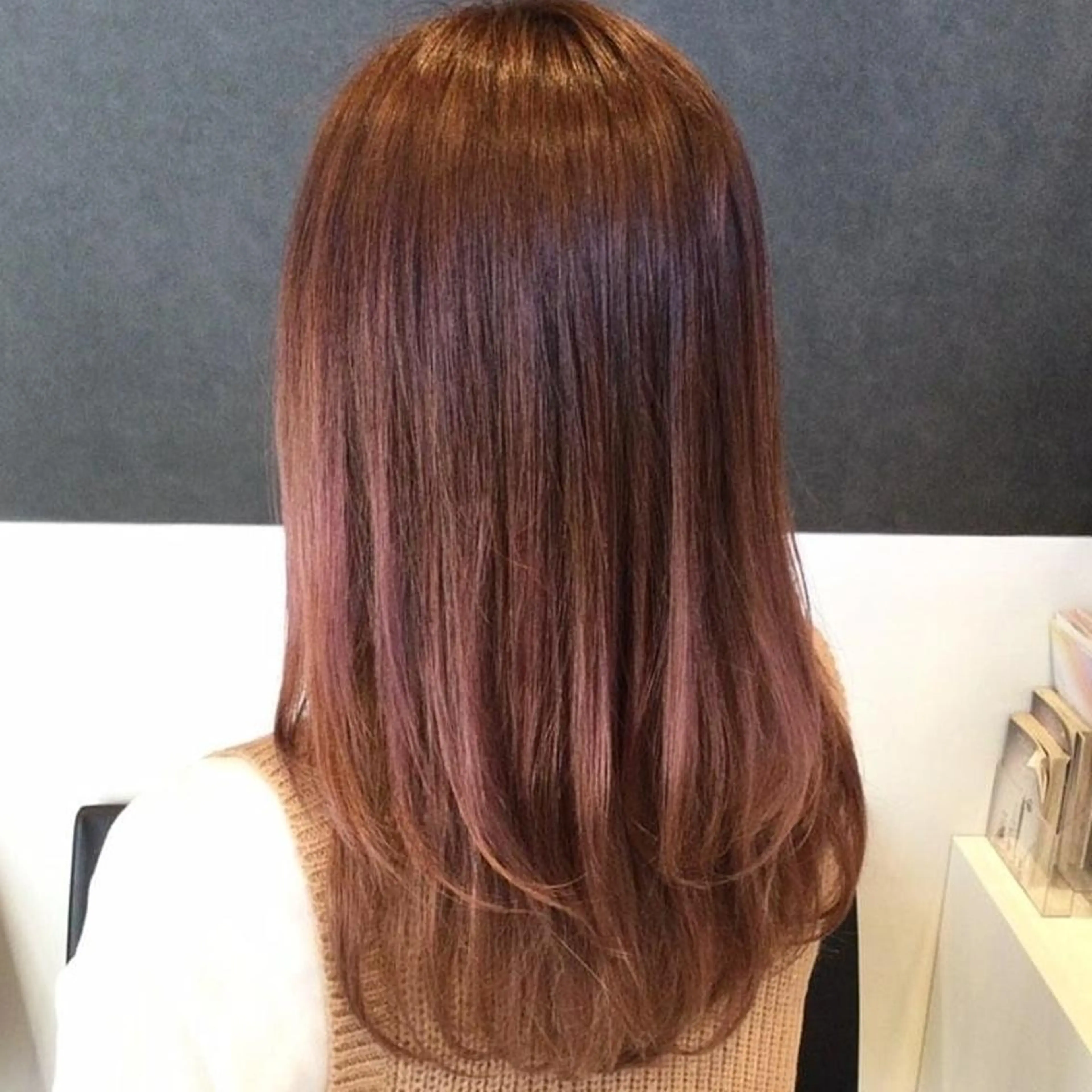 カラー ピンクカラー カット ヘアカラー ブリーチ/ヘアケア/ 艶髪/イギチハルのヘアスタイル