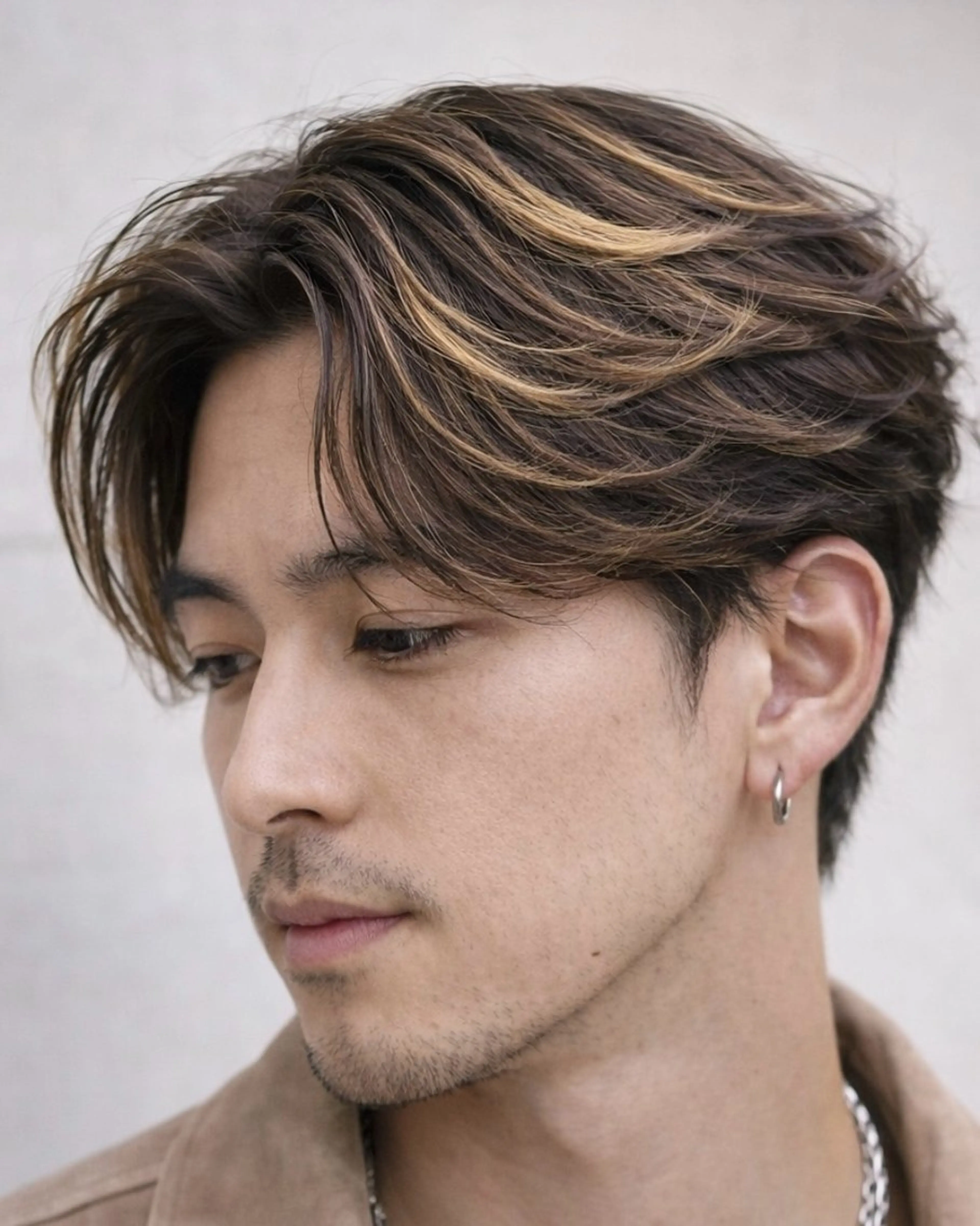 ミディアム ハイライト レイヤーカット カット ヘアカラー ハイライトカラー 浦和メンズ新井涼太のヘアスタイル