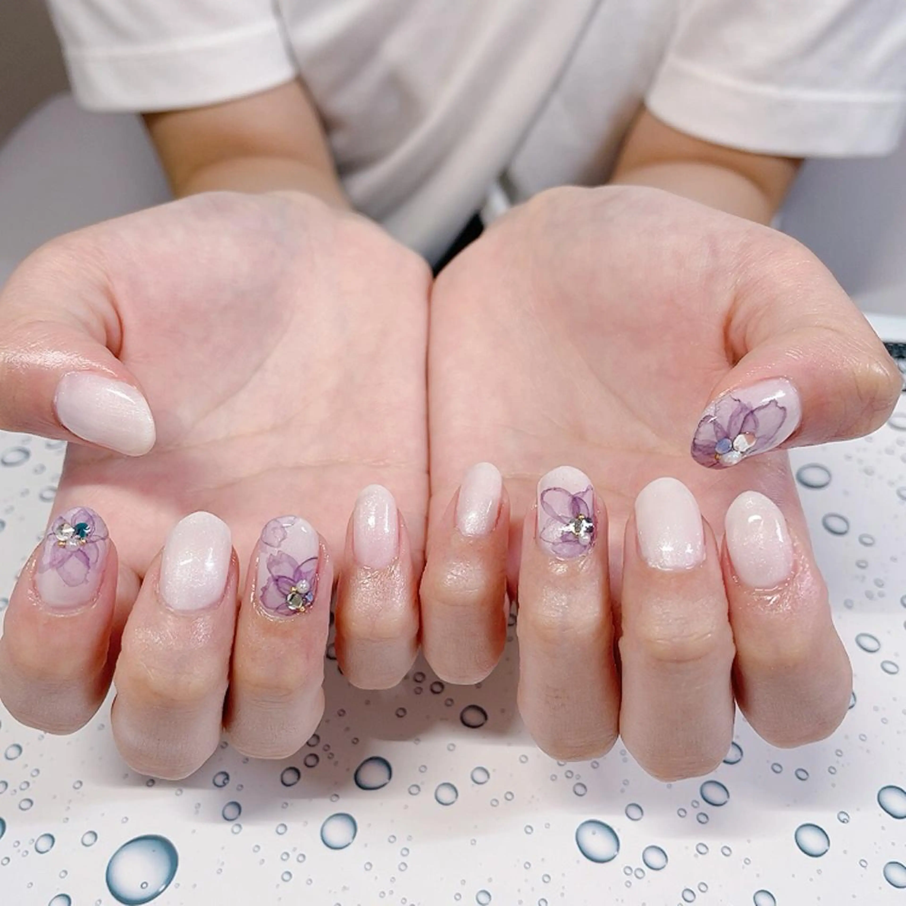 ネイル 持ち込み 奥園 良恵のネイルデザイン