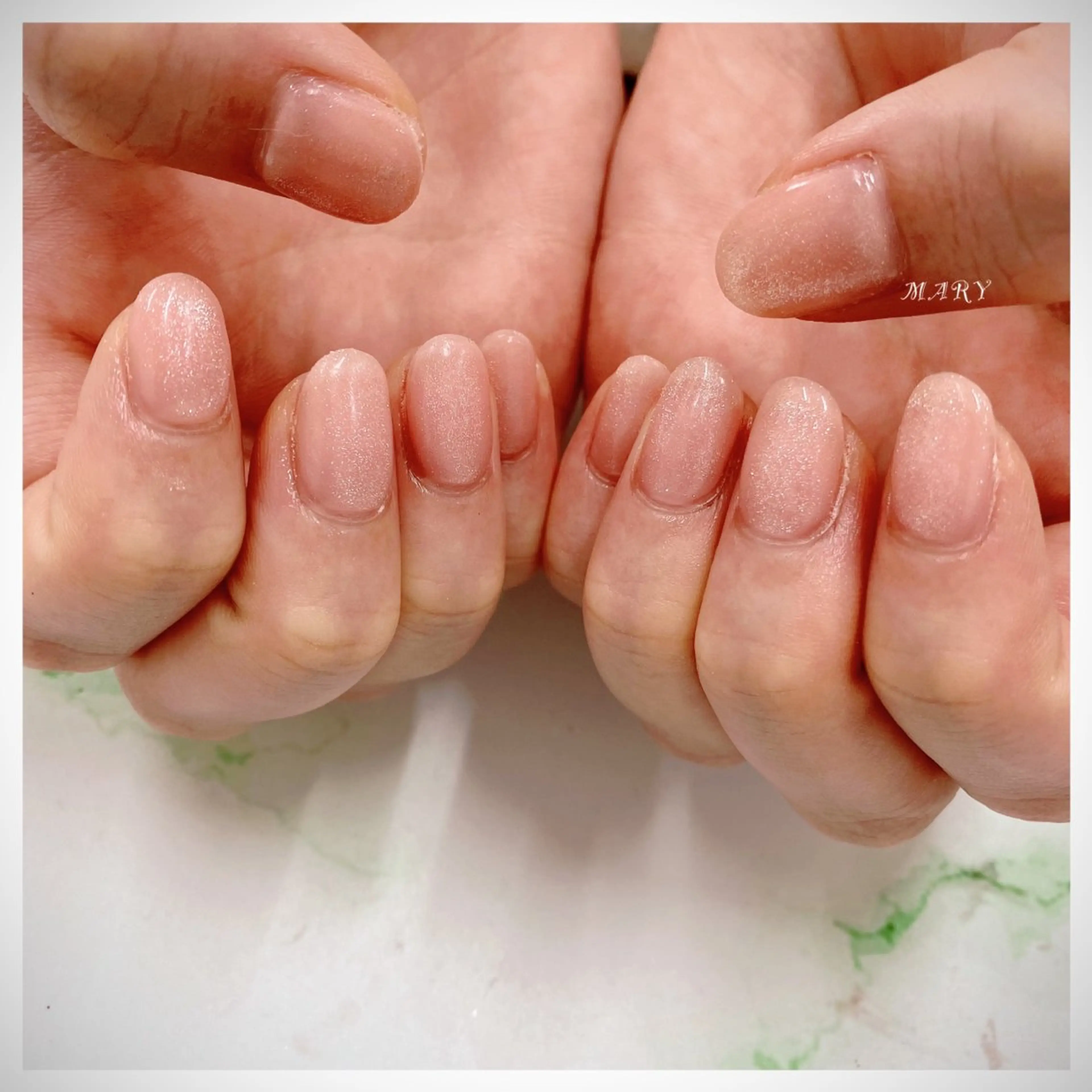 ネイル キラキラネイル マグネットネイル ニュアンスネイル ワンカラーネイル ピンク ハンドネイル Mary nail .narumiのネイルデザイン