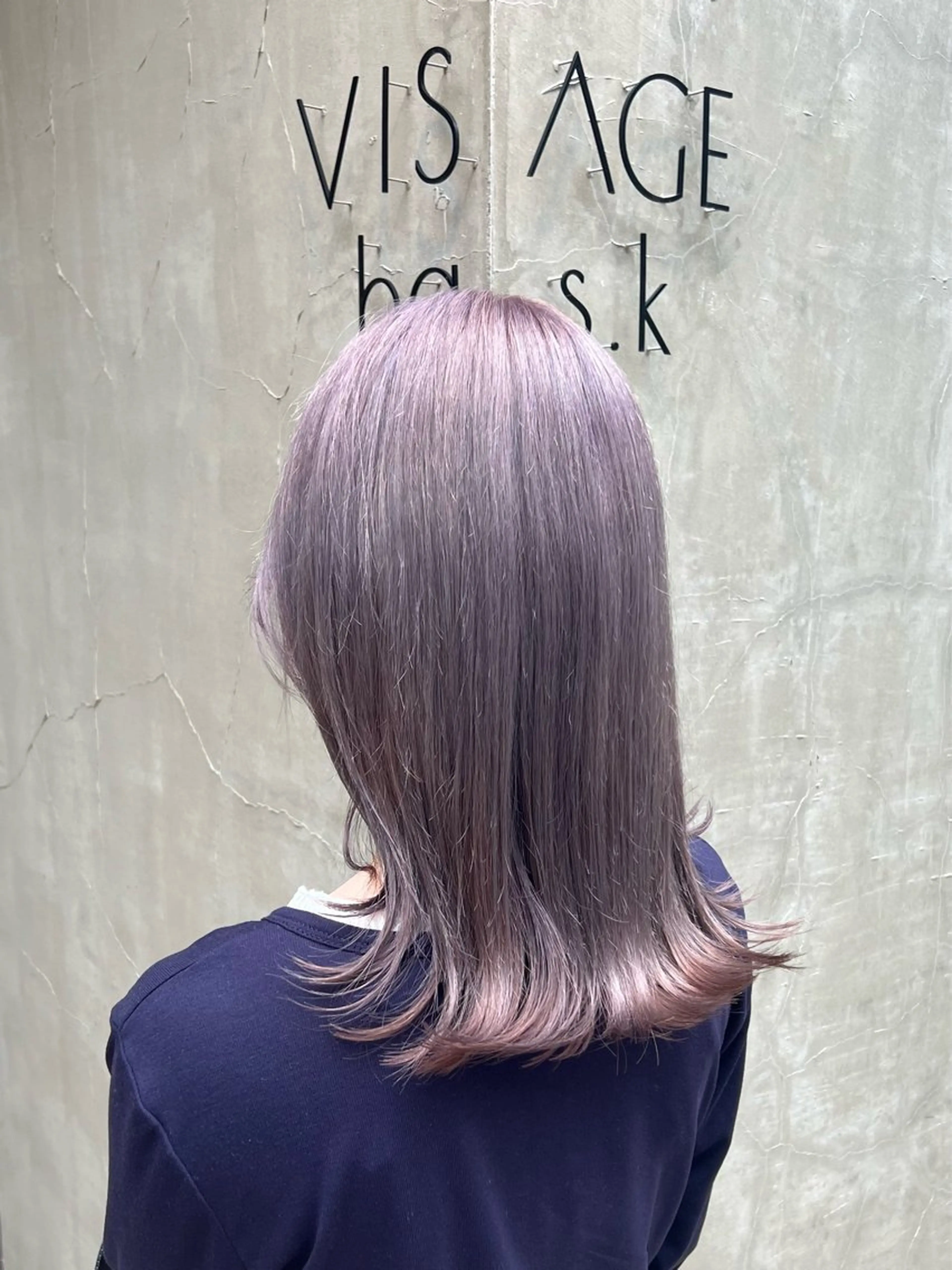 ミディアム カラー ブロンド 透明感カラー ラベンダーカラー シルバー ホワイトブロンド カット ヘアカラー トリートメント いぐちしょうた🫧 VISAGEbaskのヘアスタイル
