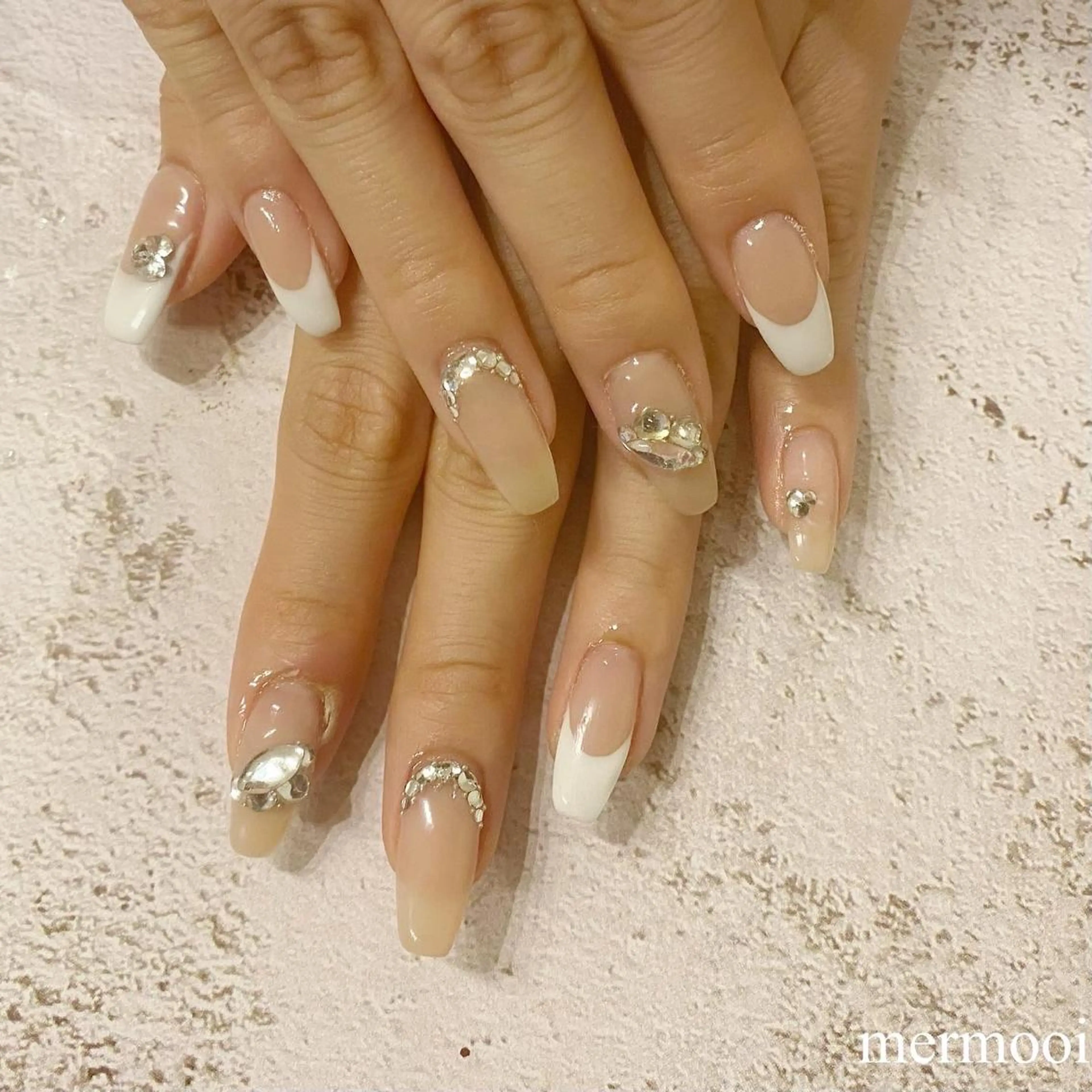 ネイル フレンチネイル 韓国ネイル ロングネイル ニュアンスネイル スカルプネイル ハンドネイル melumooi nailのネイルデザイン