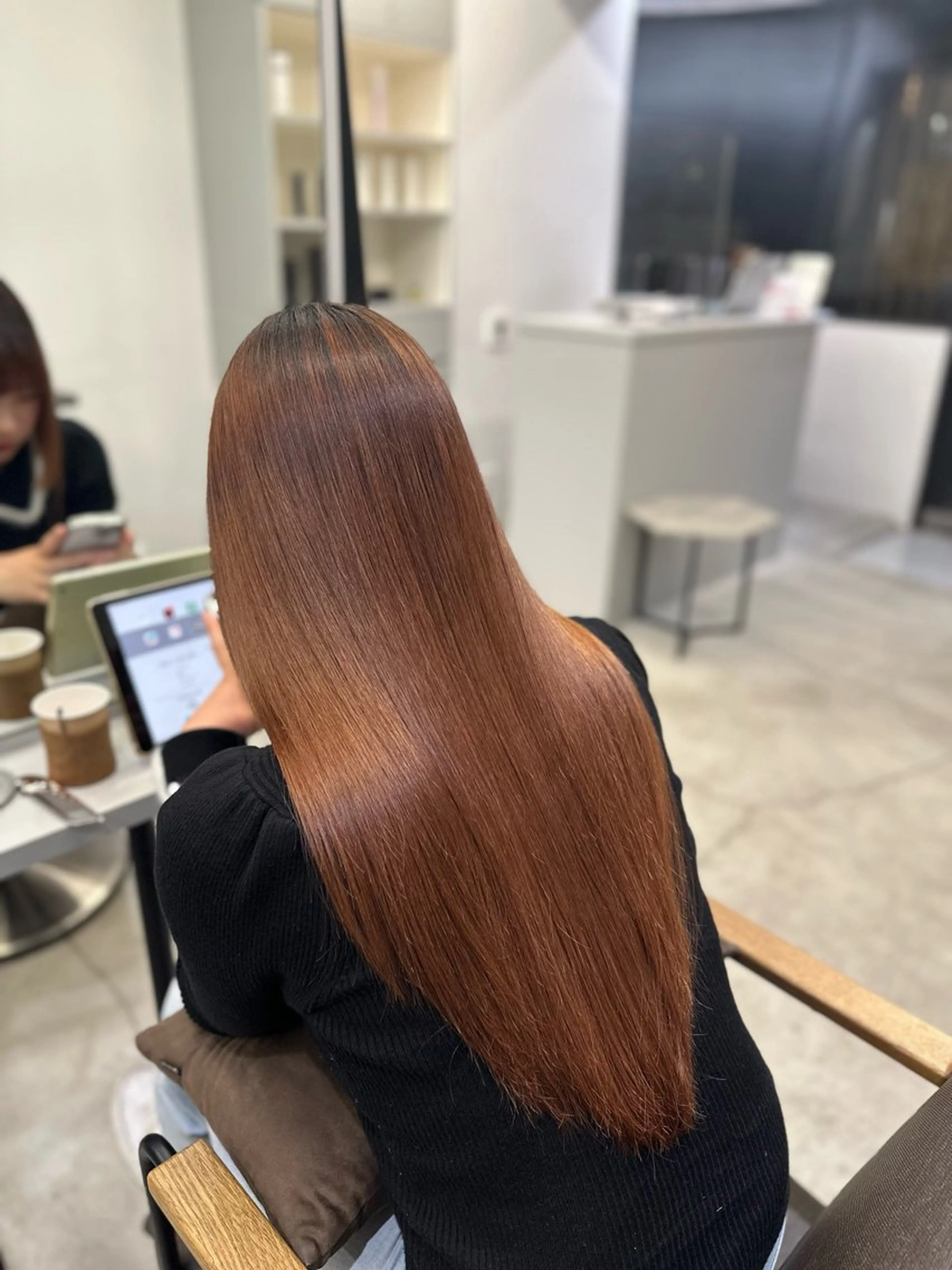 ロング パーマ ヘアカラー 縮毛矯正 ハイトーンカラー が絶対可愛い✨泰聖✨のヘアスタイル