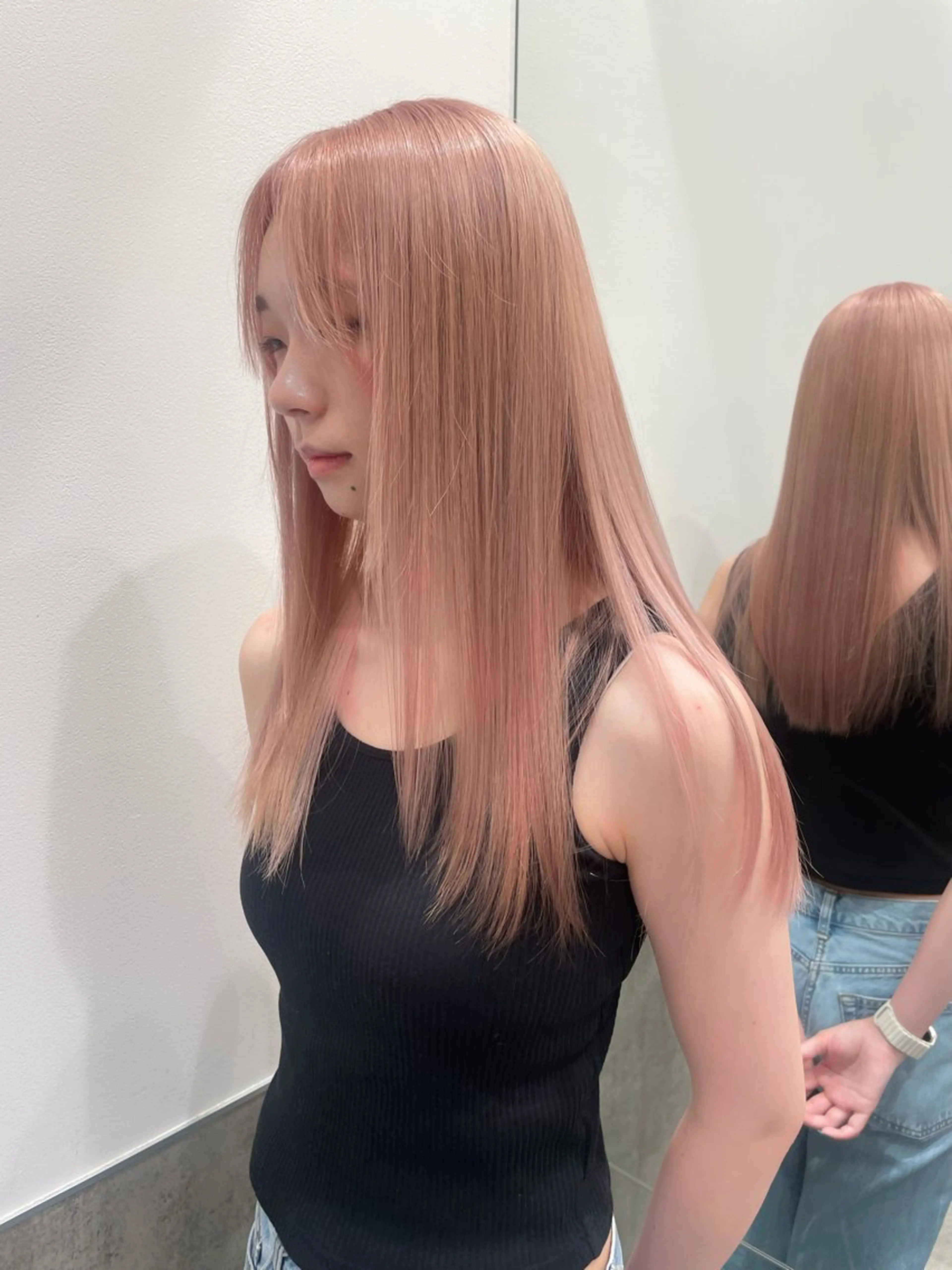 セミロング カラー ヘアアレンジ ベージュカラー ハイトーンカラー ピンクカラー ピンクベージュ ホワイトピンク ヘアカラー トリートメント ヘアセット 憧れの艶ハイトーンへ 🌙サイダサキのヘアスタイル