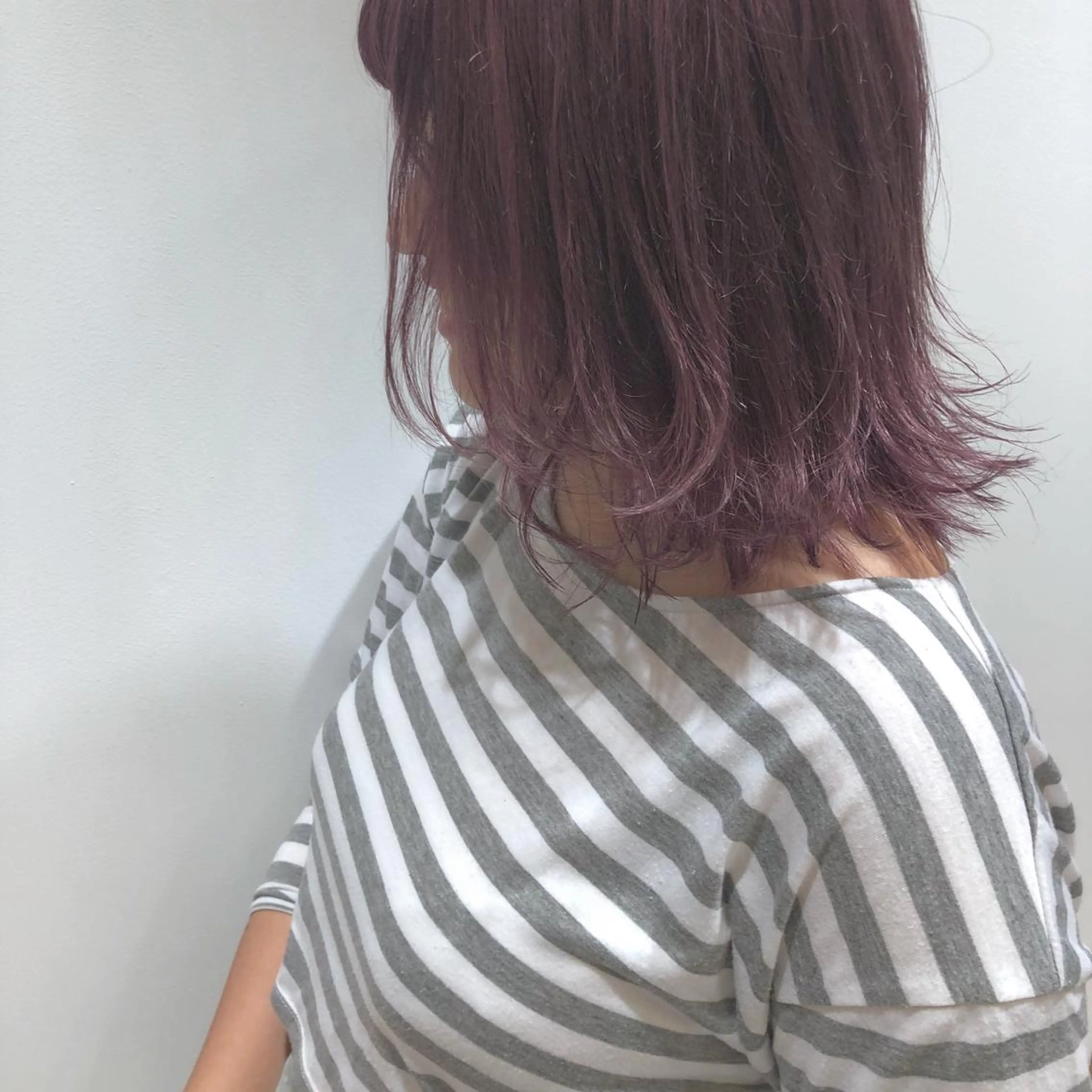 ミディアム カラー 江原 彩華のヘアスタイル