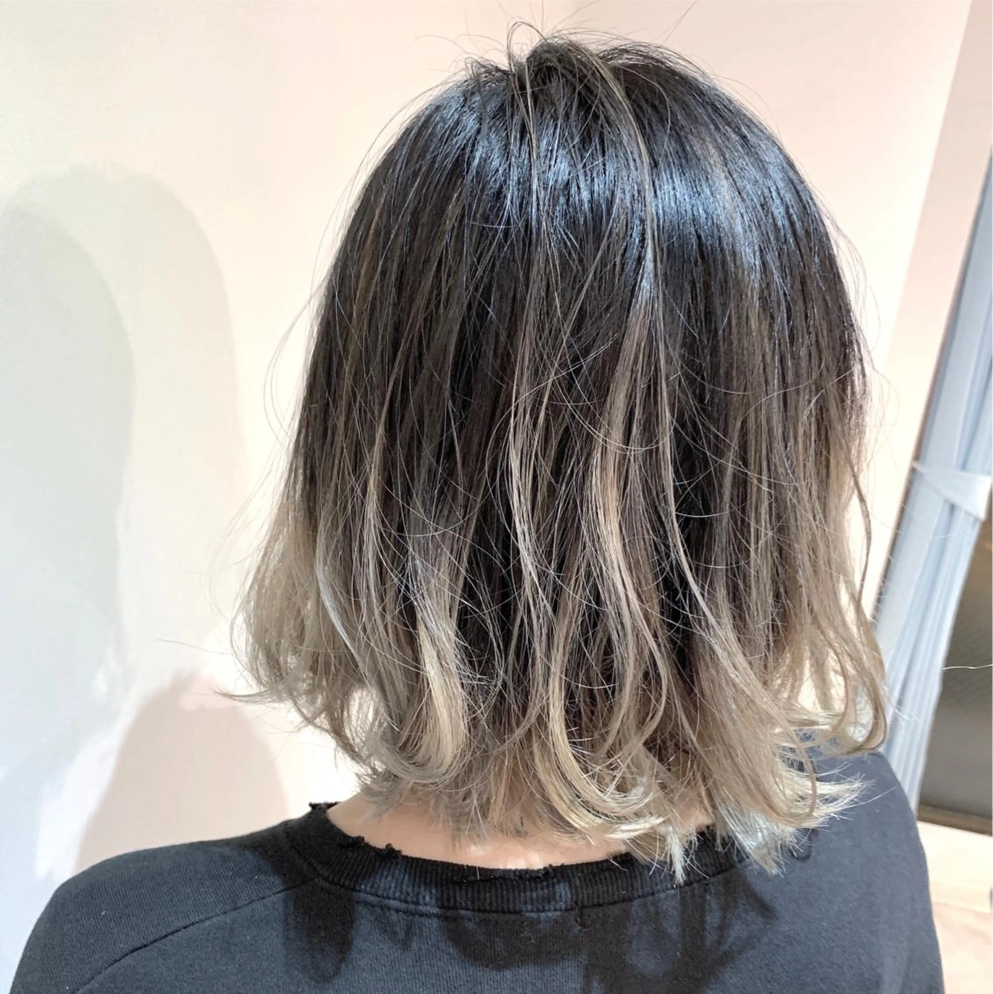 ミディアム カラー バレイヤージュ レイヤーカット カット ヘアカラー トリートメント ヘアセット TOPstylist ✂️フセケイタ✂️のヘアスタイル