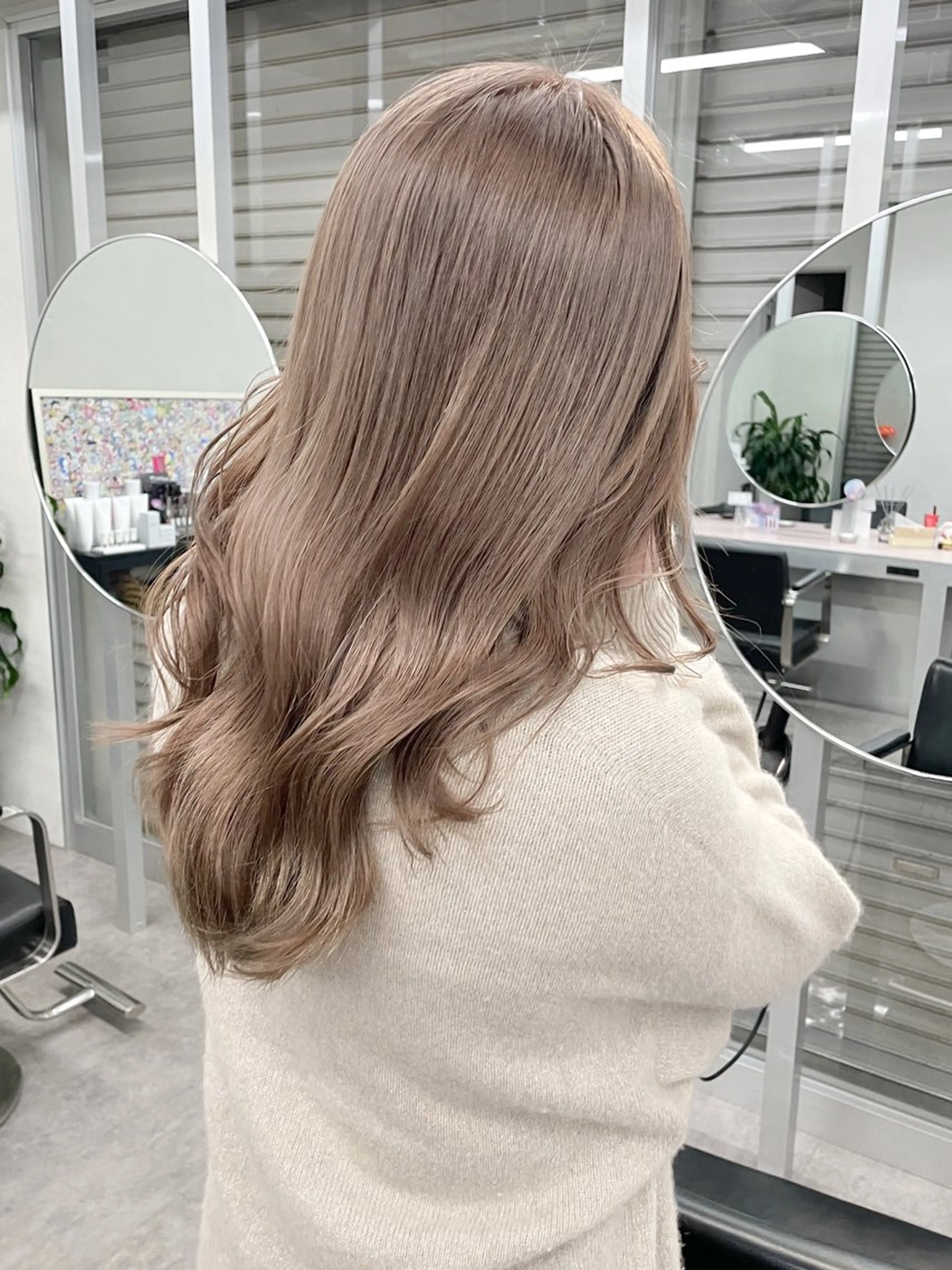 ミディアム カラー ベージュカラー ブリーチ ブラウンカラー 透明感カラー ハイトーンカラー ヘアカラー ブリーチ/ベージュ 💕/momoaのヘアスタイル