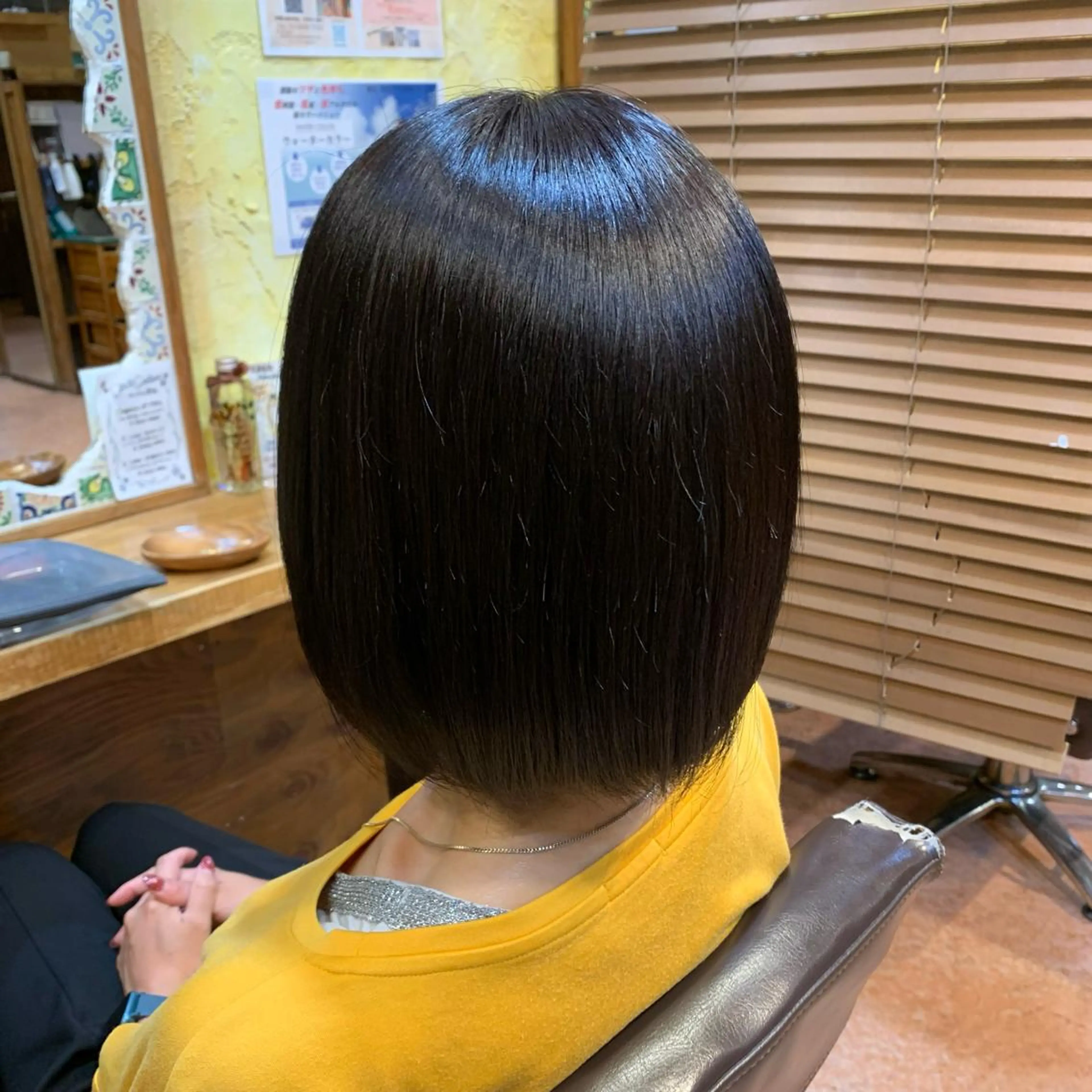 ショート カラー カット ヘアカラー トリートメント しんぼり なおみのヘアスタイル