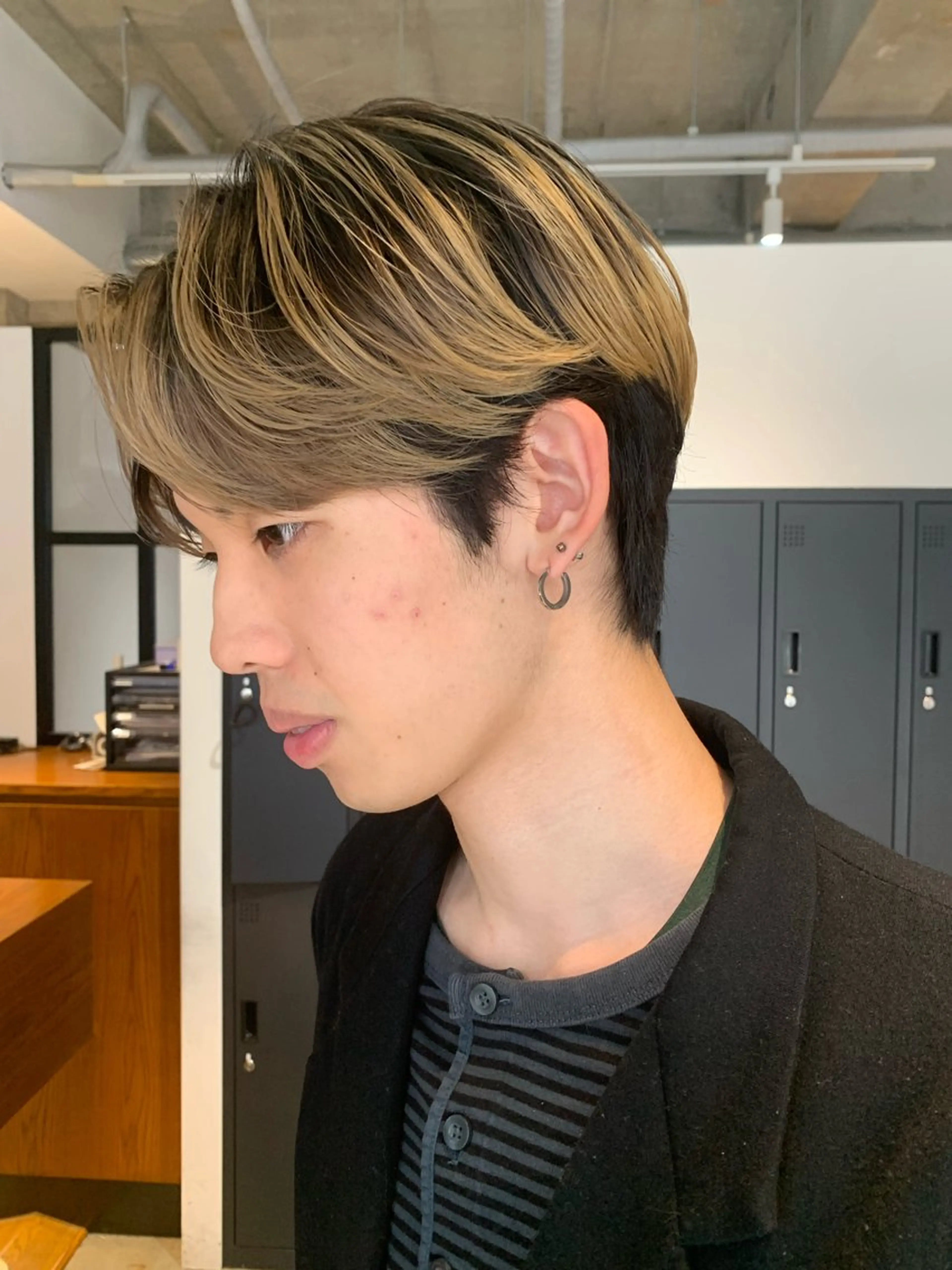 ミディアム カラー メンズ 朝ラクパーマ 透明感カラー横山大樹のヘアスタイル