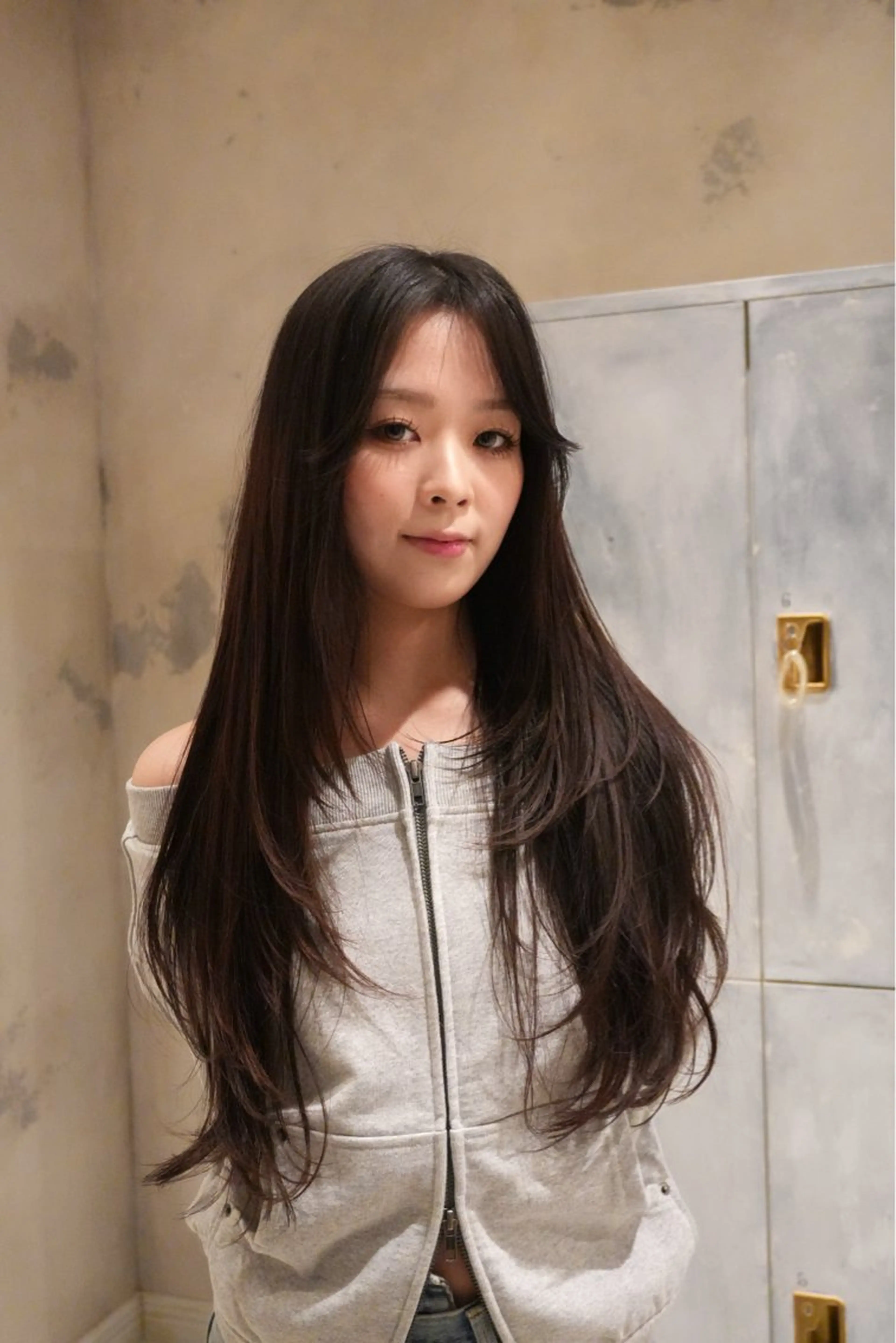 ロング レイヤーカット なかやま れいかのヘアスタイル