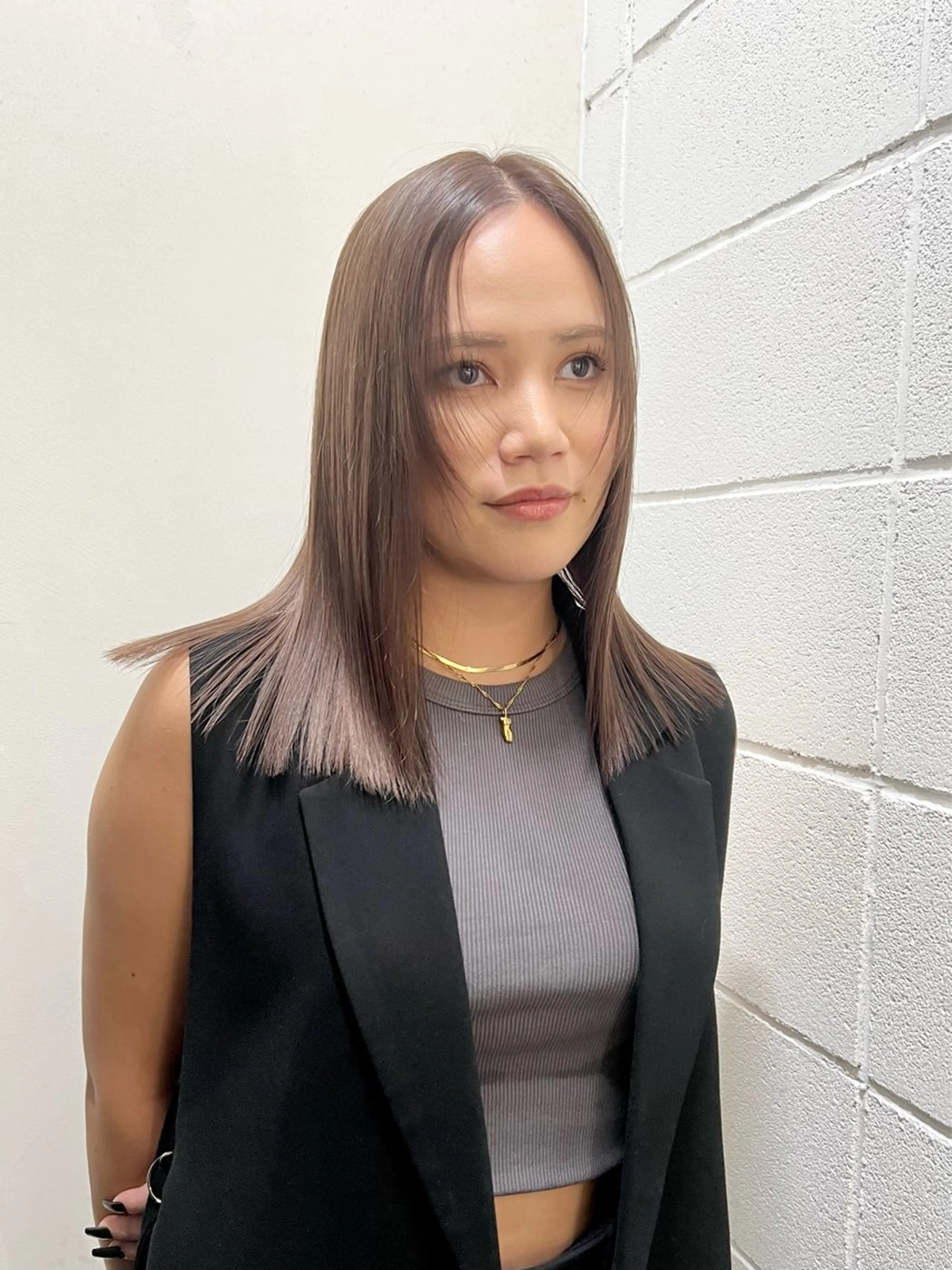 セミロング カラー ベージュカラー ブリーチ 透明感カラー ヘーゼル ブリーチなしカラー カット ヘアカラー トリートメント HARU//原宿🤍 リピート率NO.1のヘアスタイル