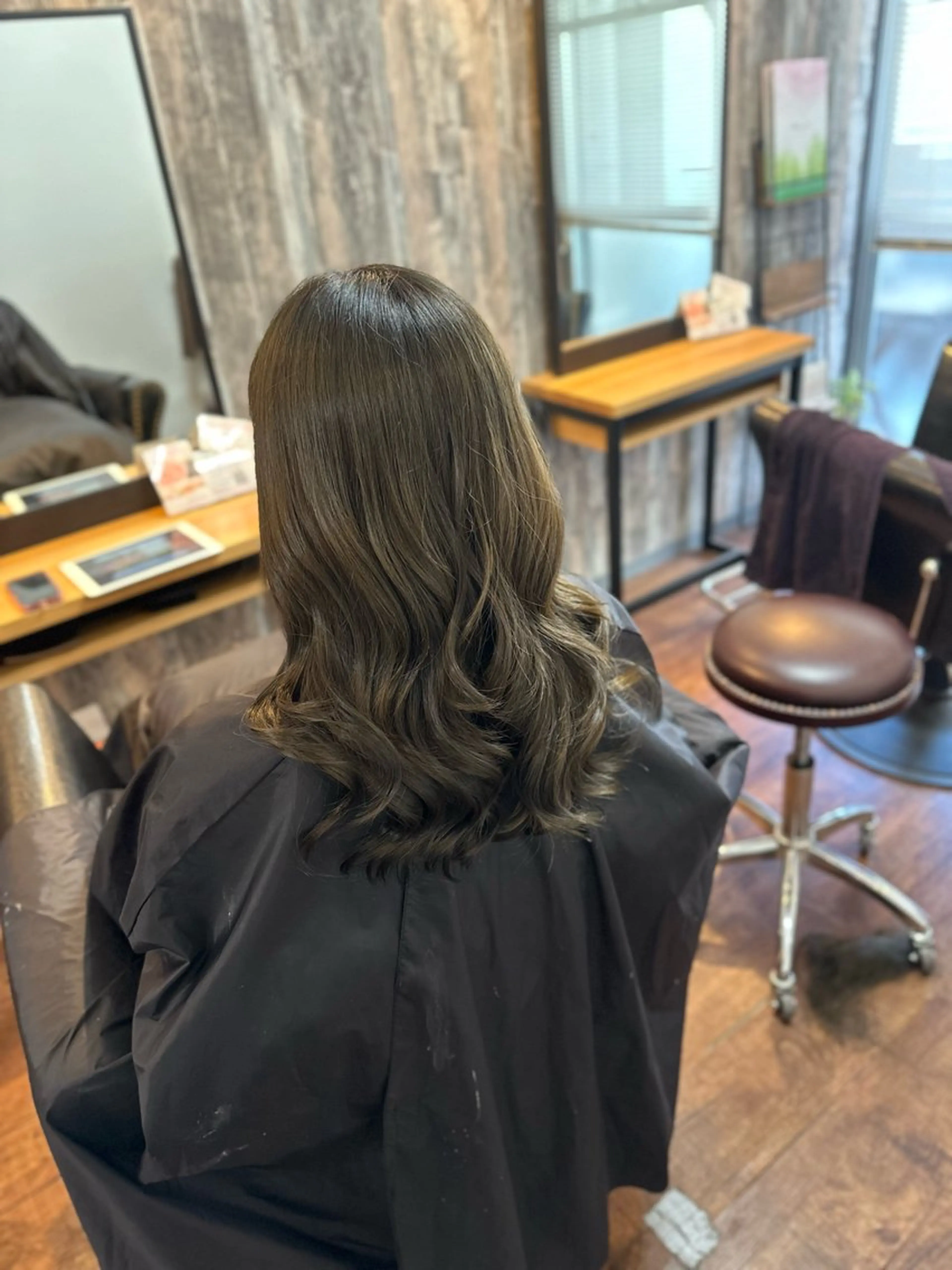 セミロング カット ヘアカラー Luzir⭐︎ GEN⭐︎のヘアスタイル