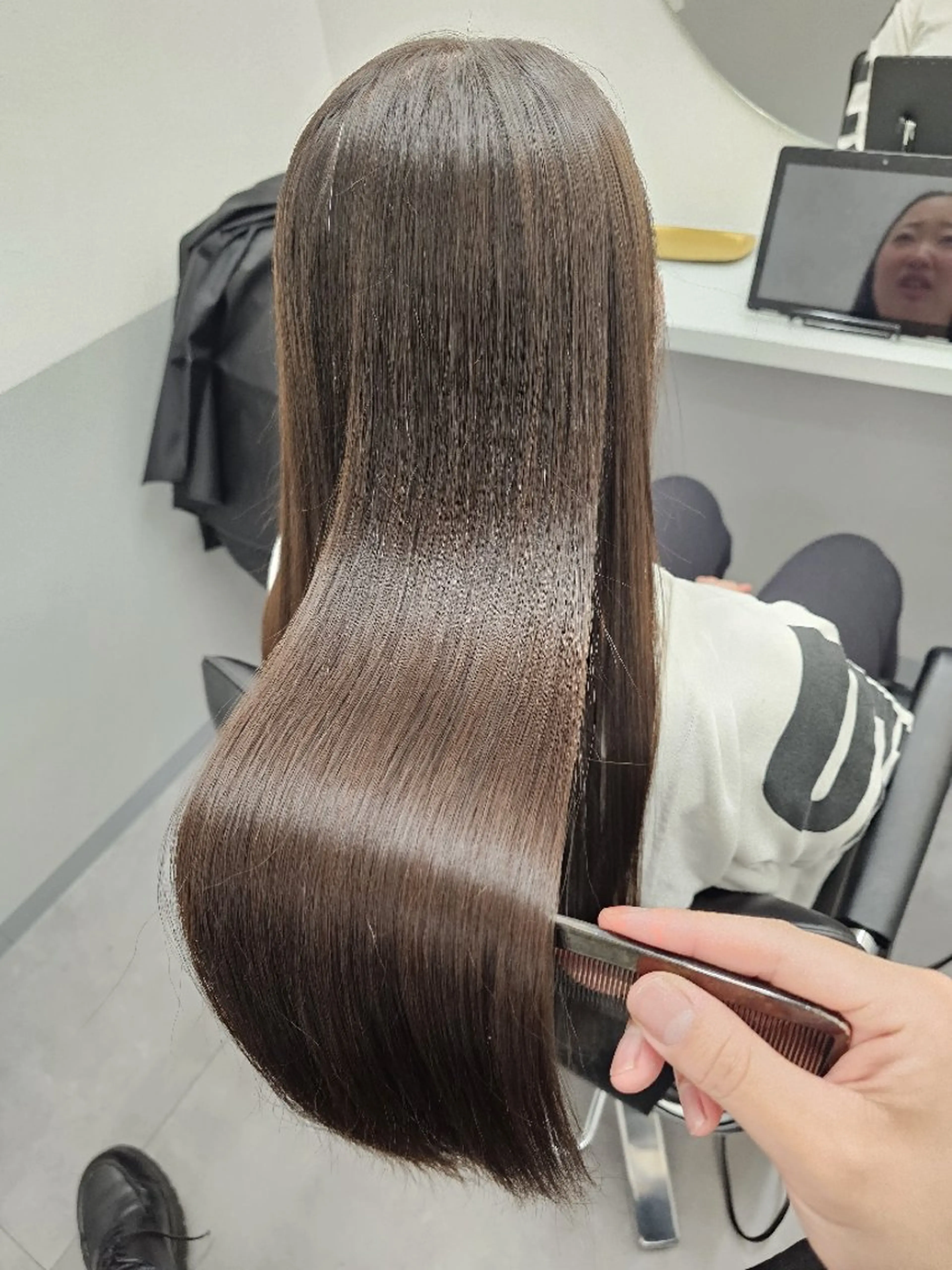 ロング 髪質改善 縮毛矯正 【髪質改善美容師】t occa茨木篠原健太のヘアスタイル