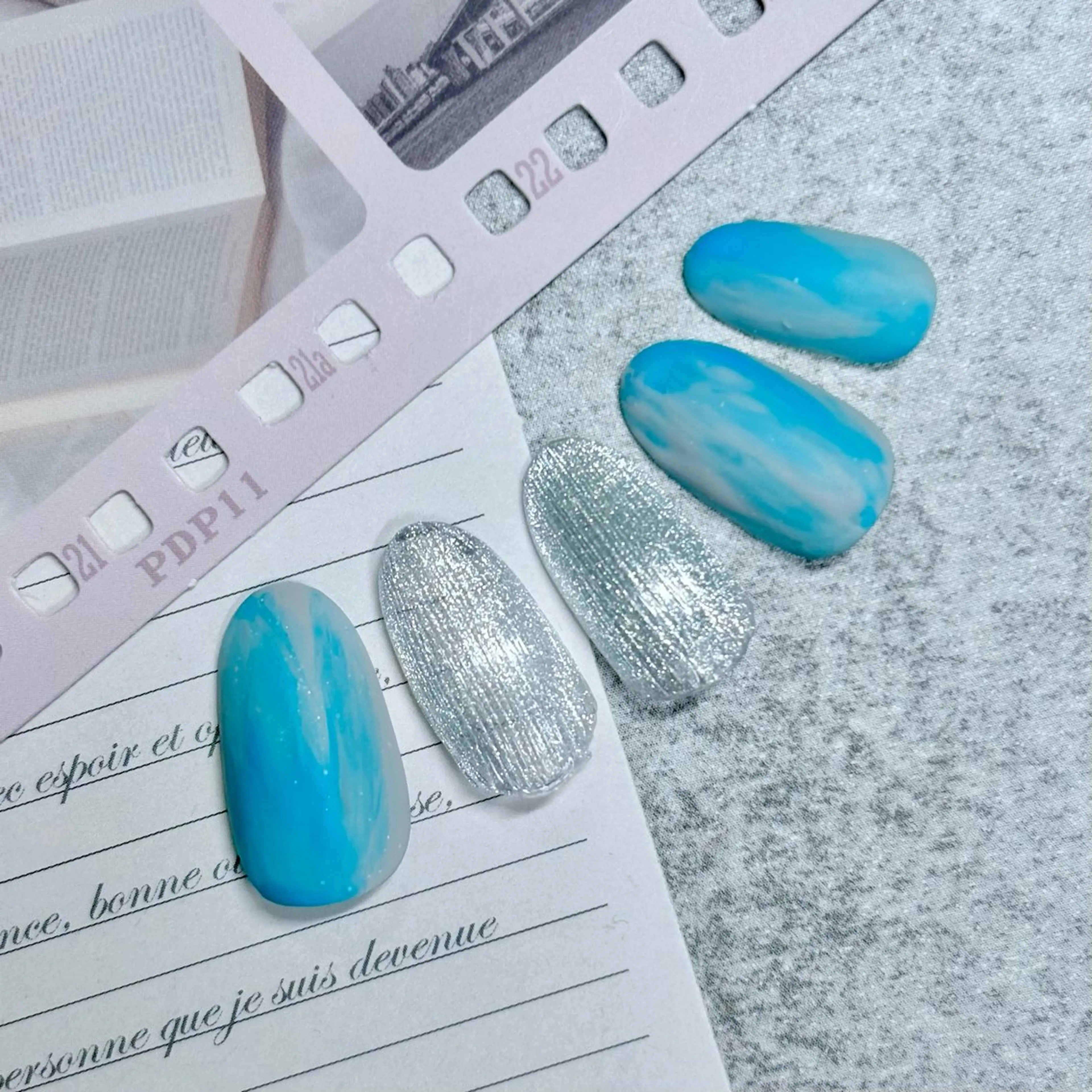 ネイル ジェルネイル オフィスネイル シンプルネイル ハンドネイル みんなのネイルサロン IRiS所属・一人ひとりに寄り添う 施術🌈IRiS🪽のネイルデザイン