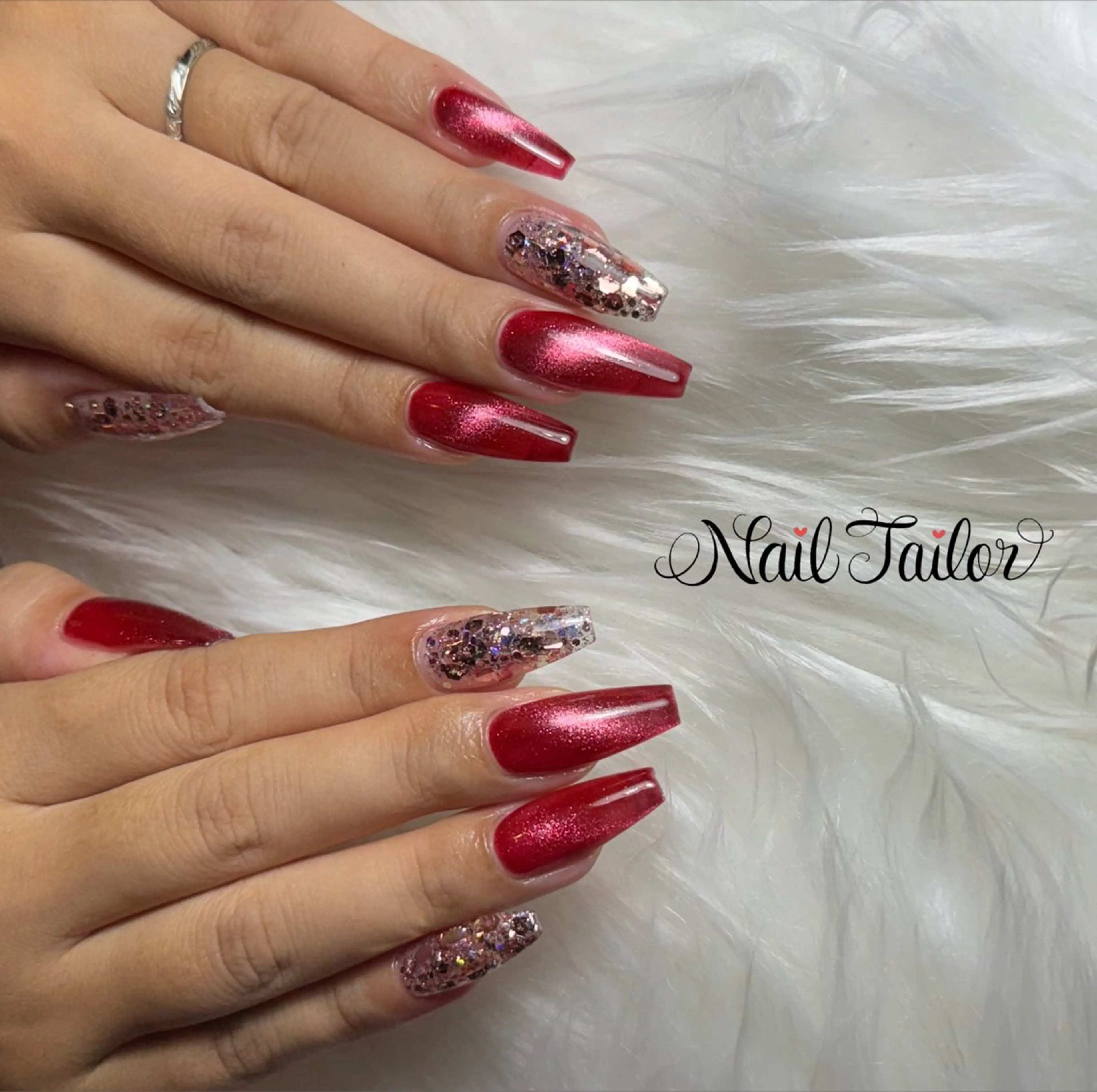 ネイル ボルドー ホログラムネイル キラキラネイル ロングネイル マグネットネイル ハンドネイル NailTailor ネイルテイラーのネイルデザイン