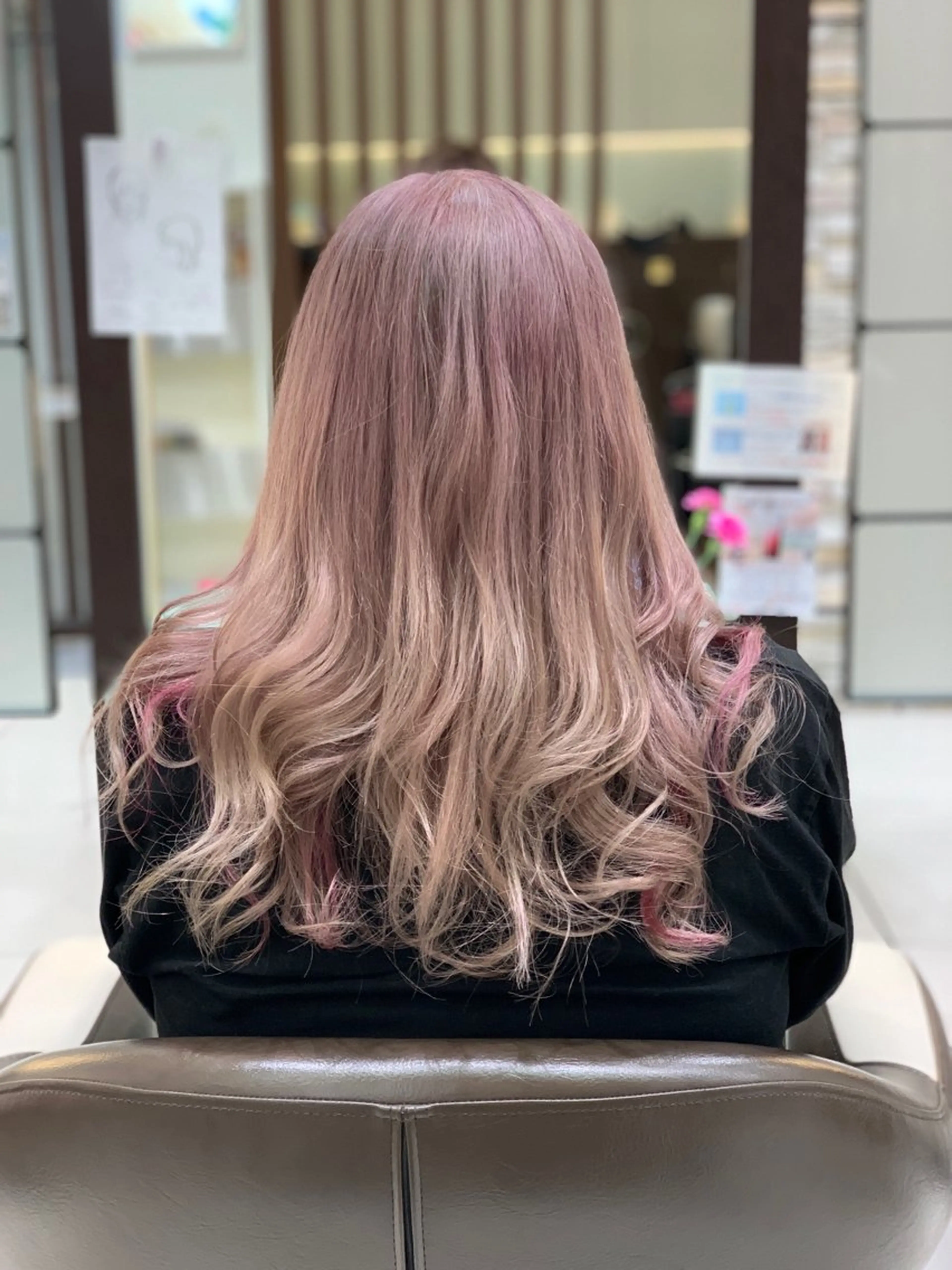 美容学生　カラー＋トリートメント　無料の写真