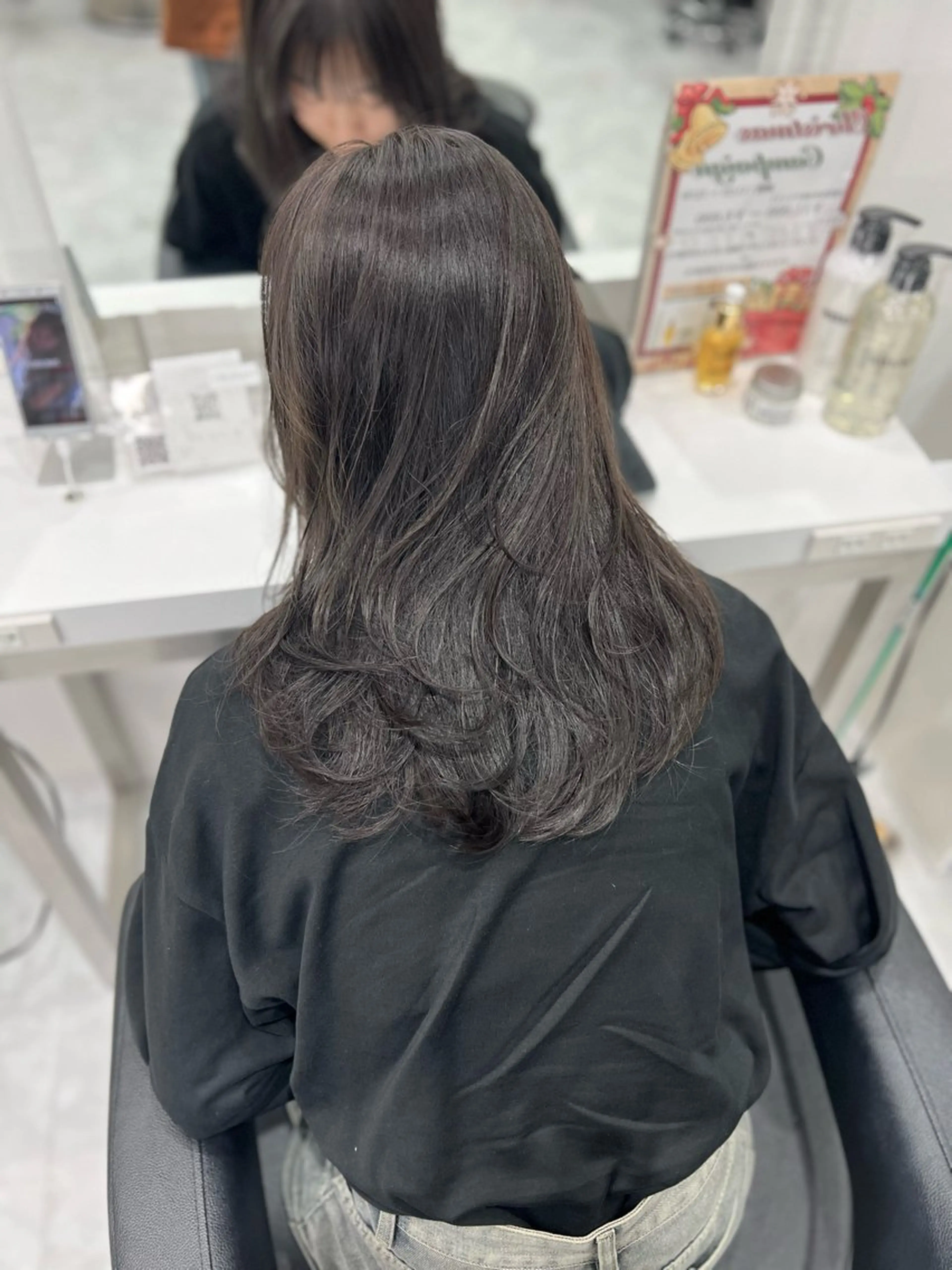 セミロング カラー 透明感カラー🫧 レイヤーカットのヘアスタイル