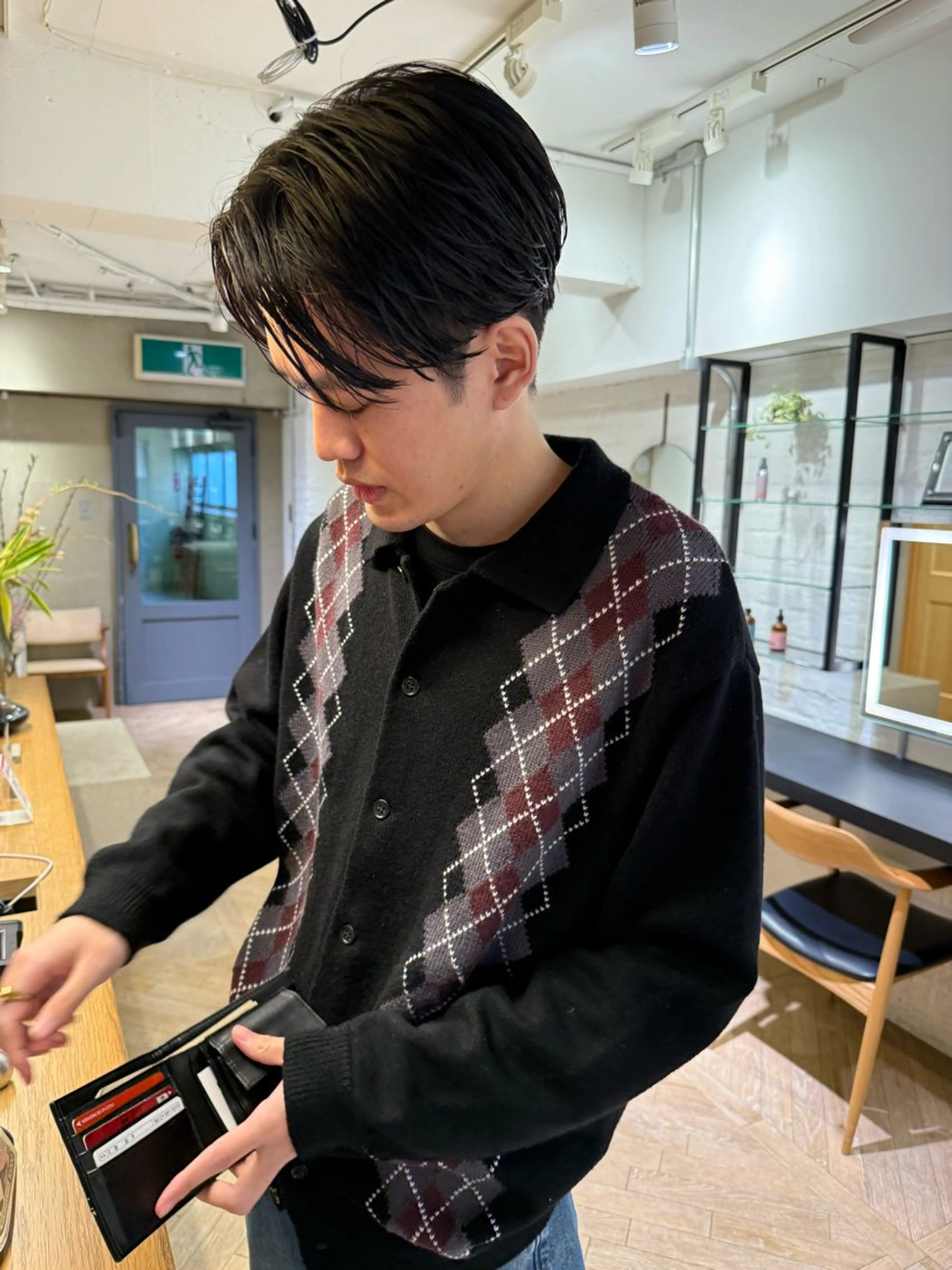 ミディアム カット パーマ センターパート 田形清流のヘアスタイル