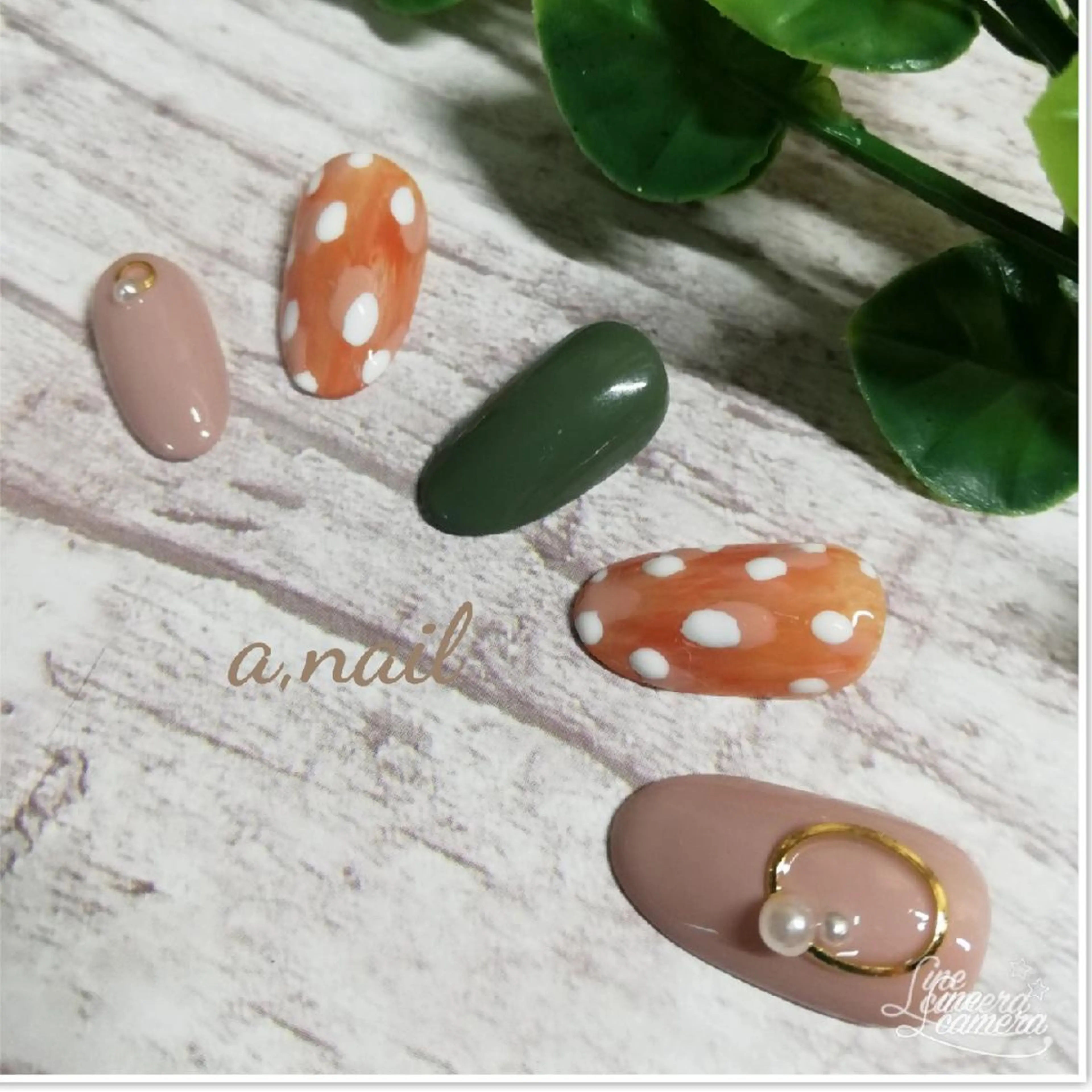 ネイル ストーンネイル ネイルサロン エーネイルのネイルデザイン