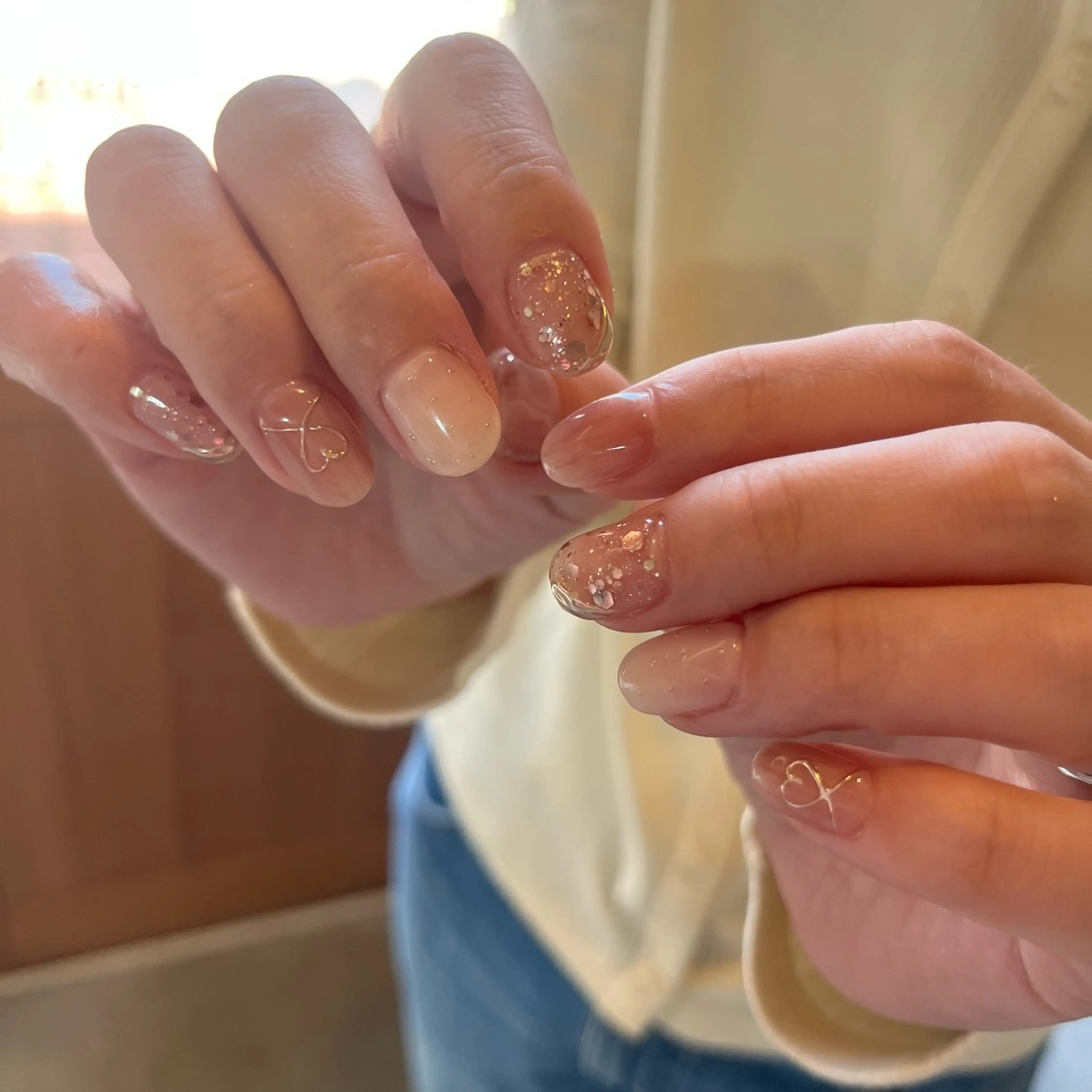 ネイル ハンドネイル フットネイル akari .のネイルデザイン