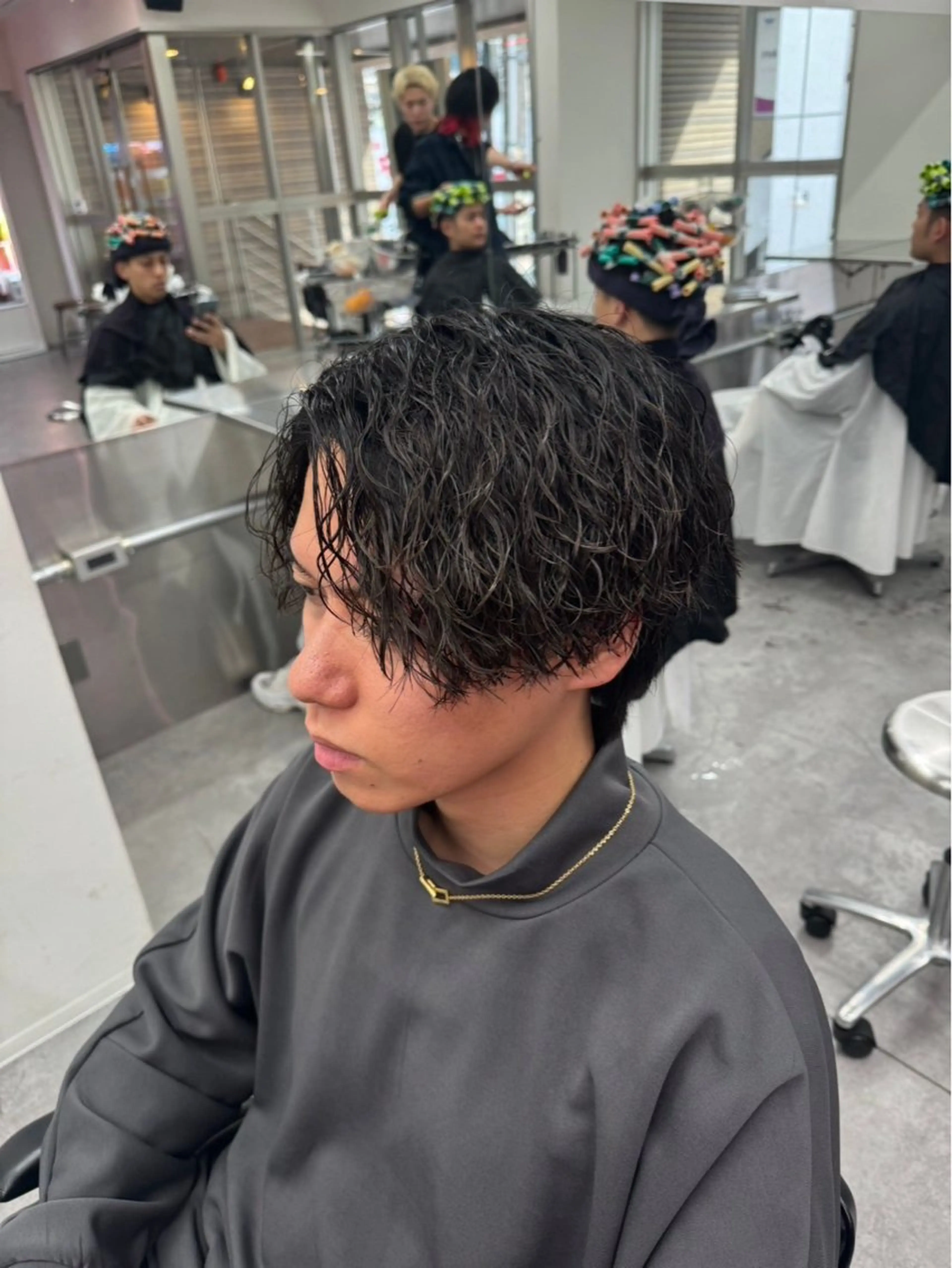 パーマ メンズ カット パーマ メンズ特化✨️ 韓国風パーマ🔥一八のヘアスタイル