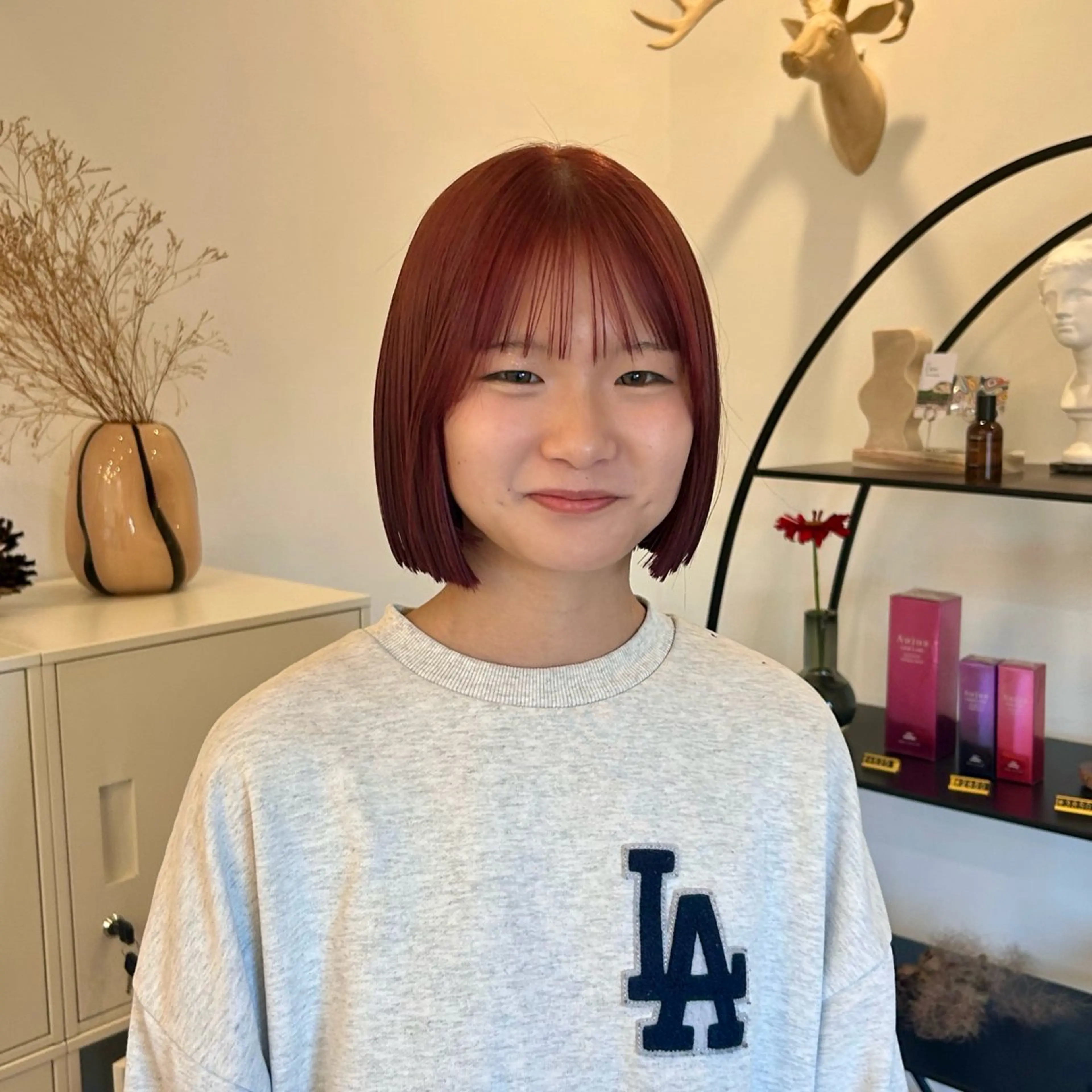 カラー ダブルカラー ピンクカラー 鳥居 愛子のヘアスタイル