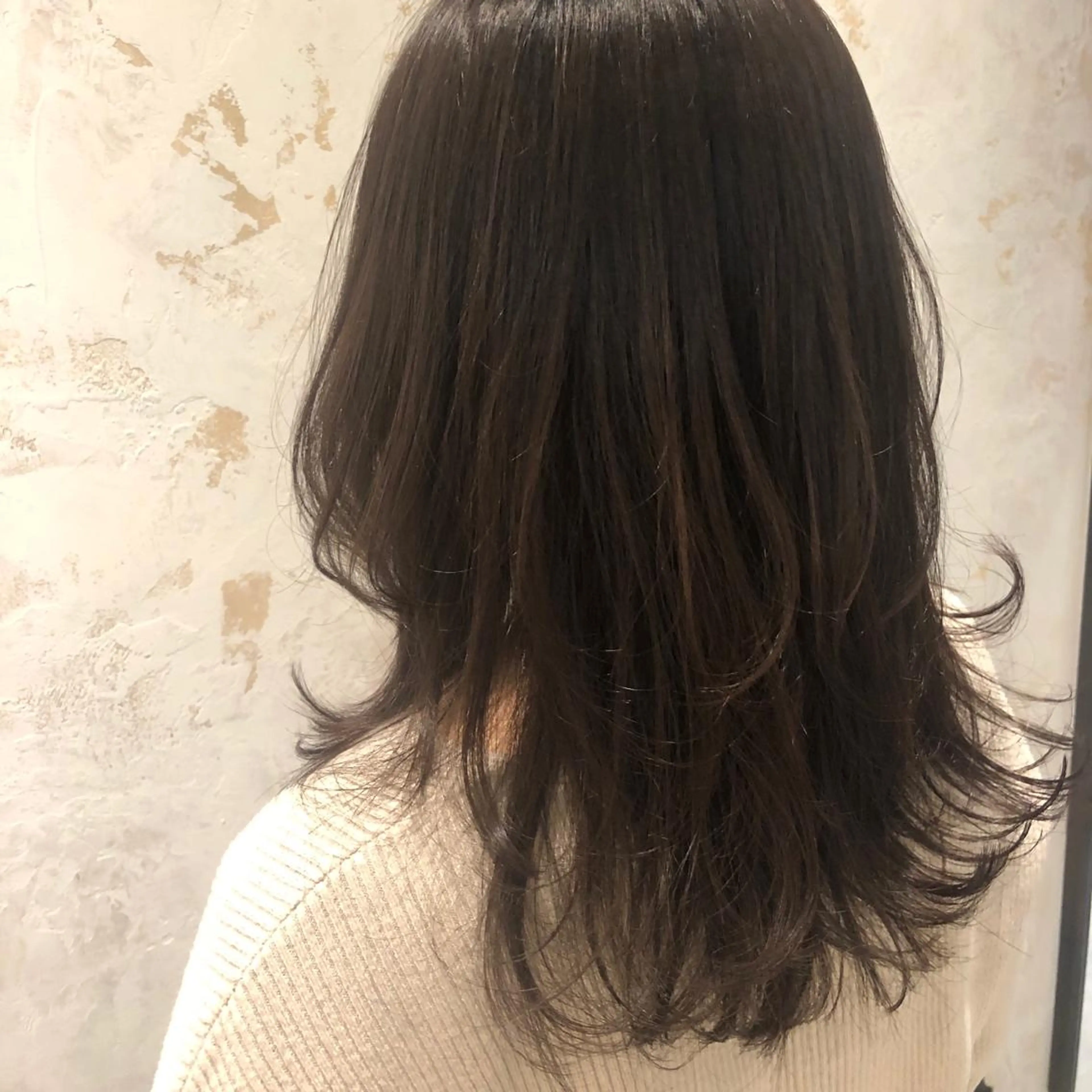 セミロング カラー 藤田 歩美のヘアスタイル