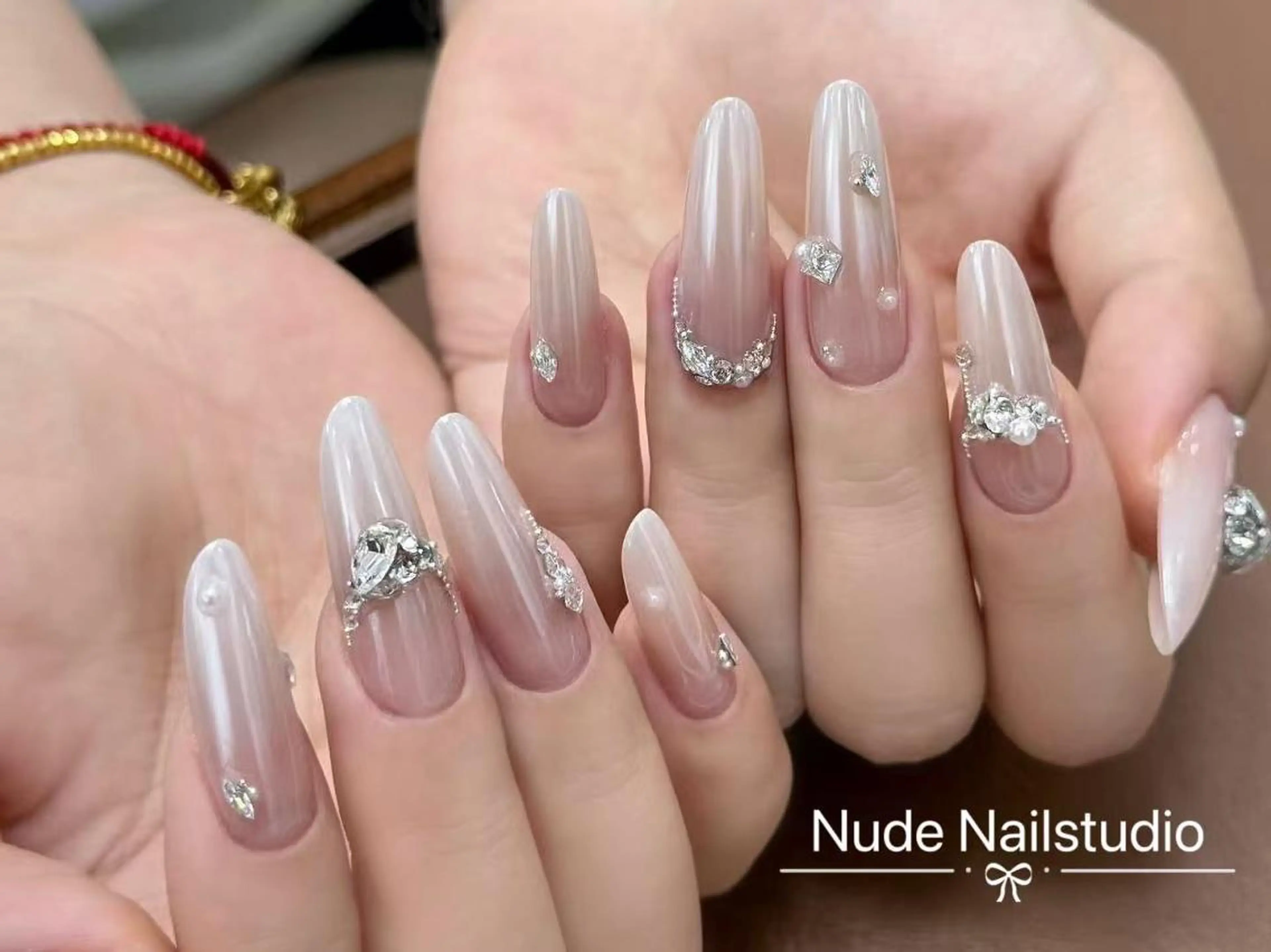 ネイル チークネイル フットネイル フレンチネイル ジェルネイル ガラスフレンチ ヌドネイルスタジオ もものネイルデザイン