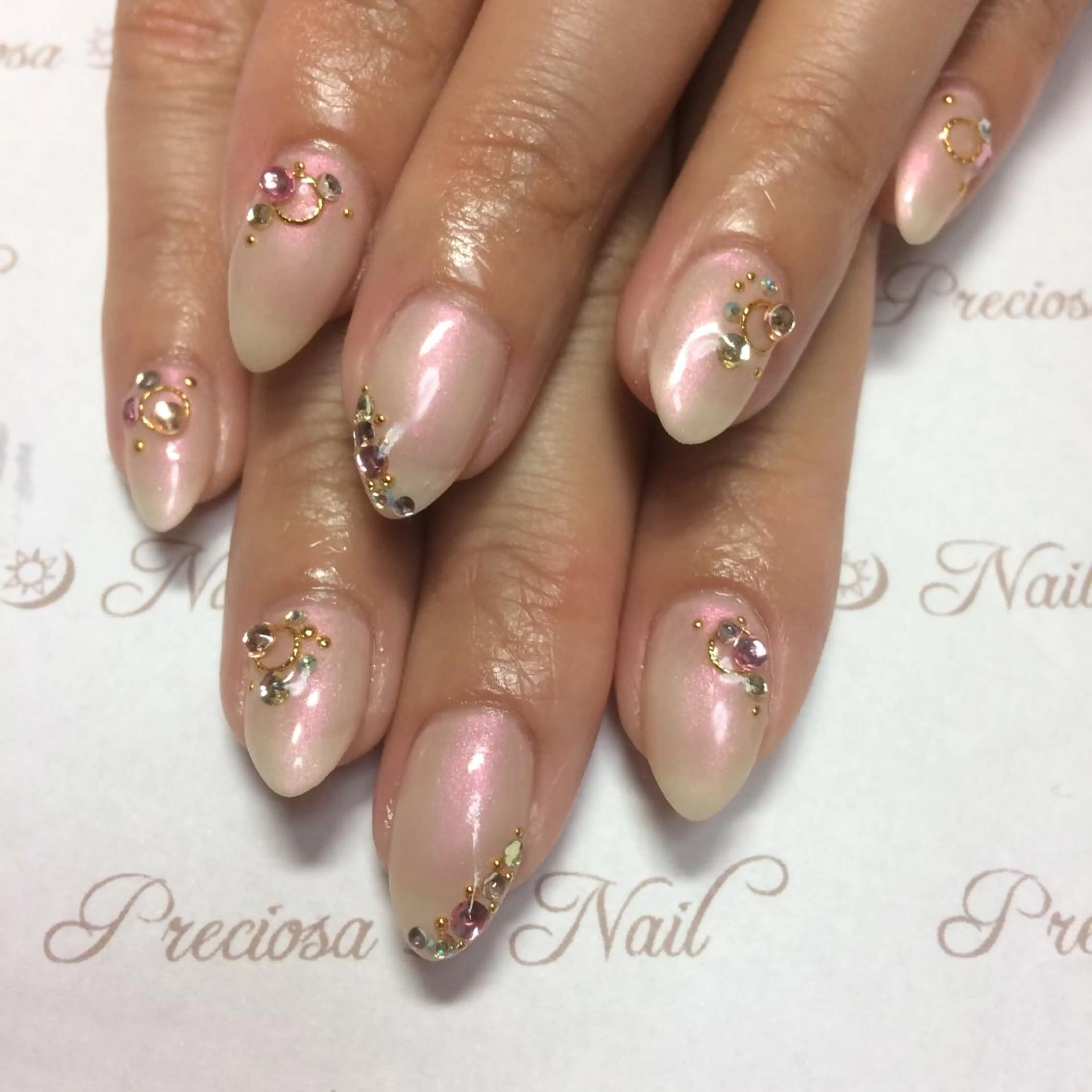 ネイル preciosa.nail所属・久場 晴美のネイルデザイン