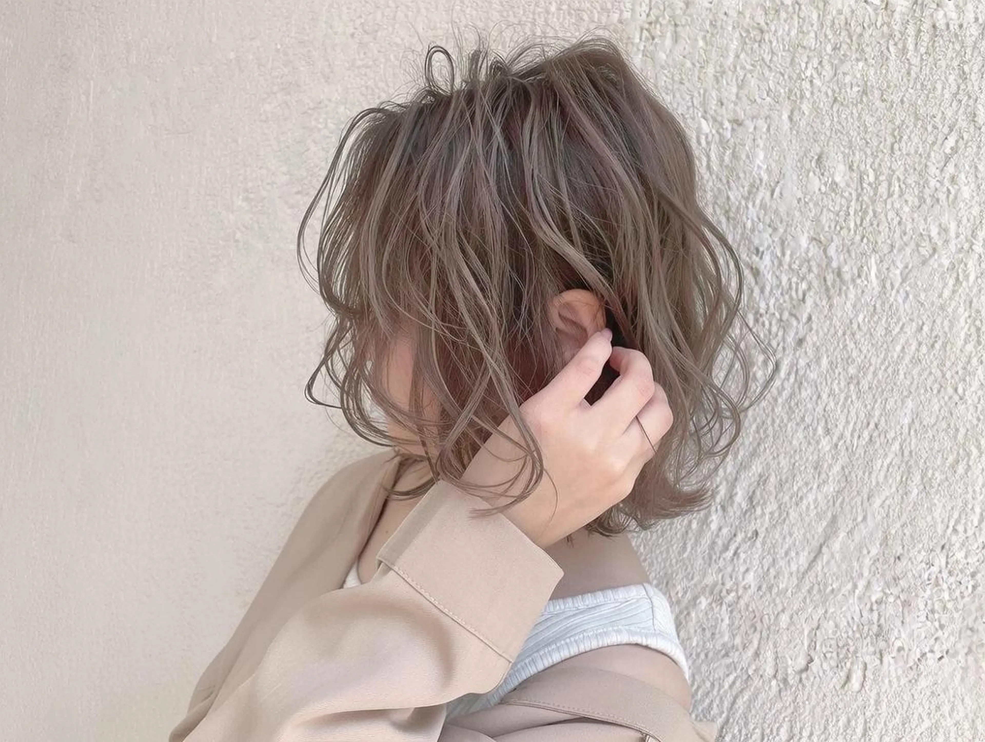 🟡ブリーチオンカラー＋トリートメント(土日祝+1100円)の写真