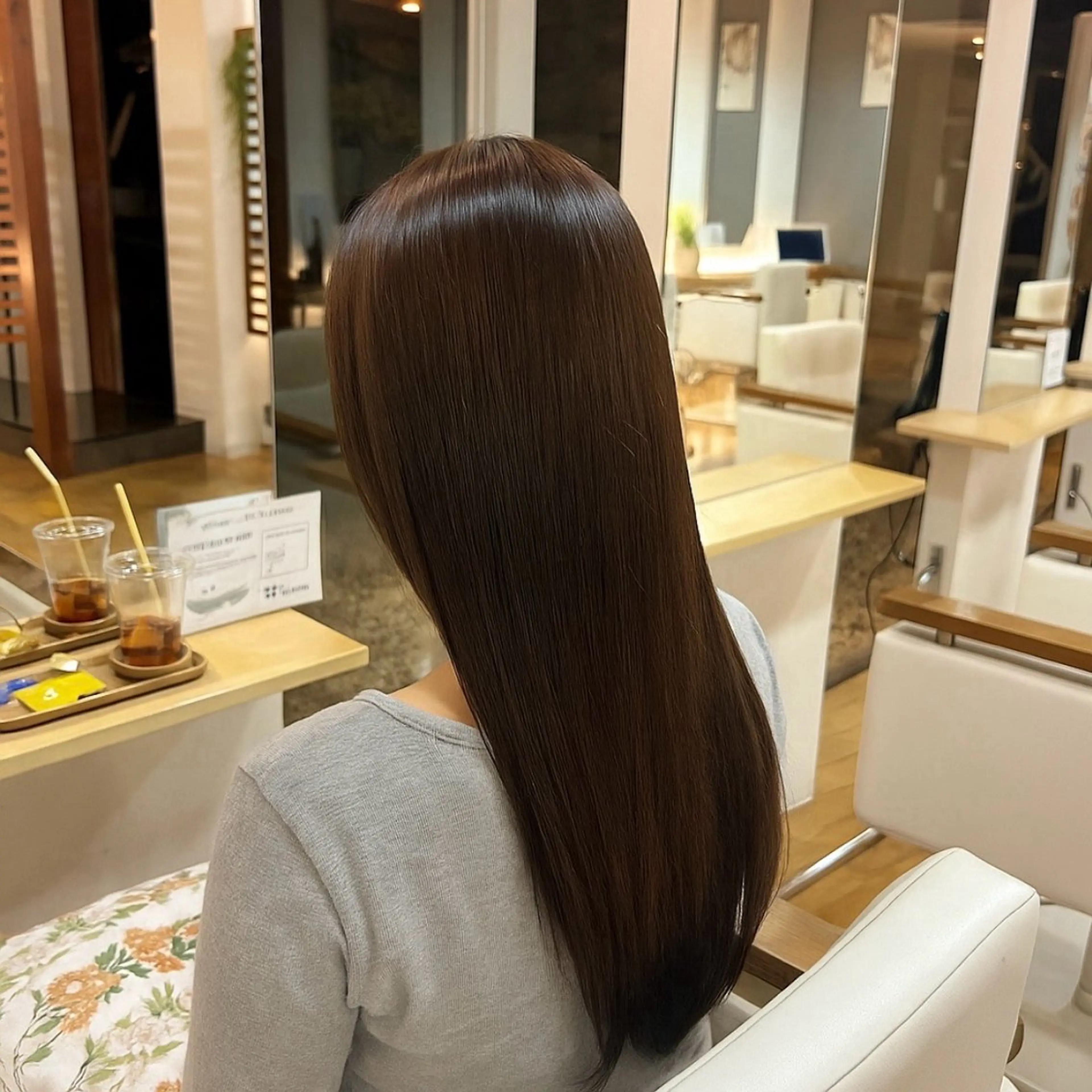 ロング カラー ベージュカラー フォギーベージュ 中谷 梨那 SAKURA💜🌸のヘアスタイル