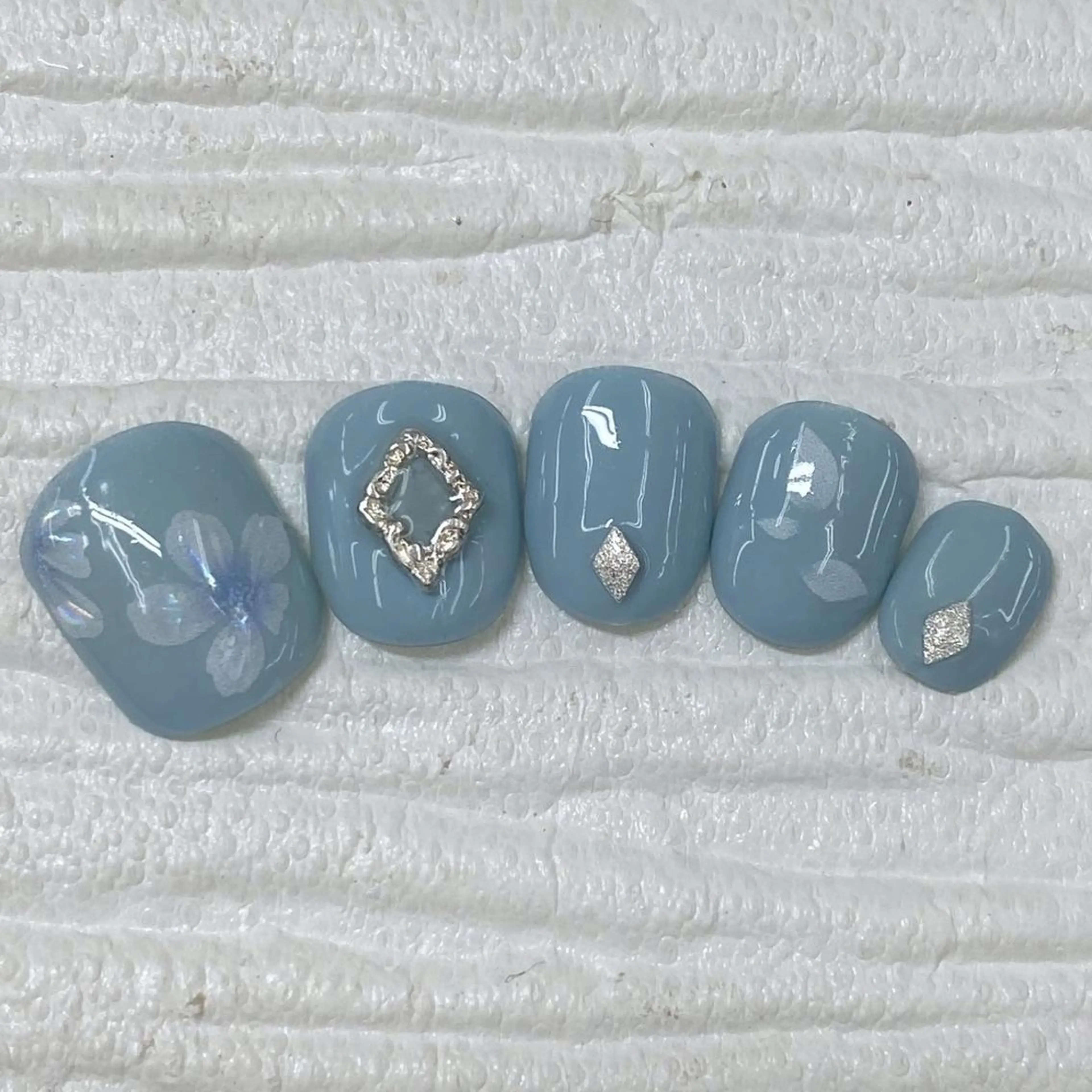 ネイル Nail salon Honey Beeのネイルデザイン