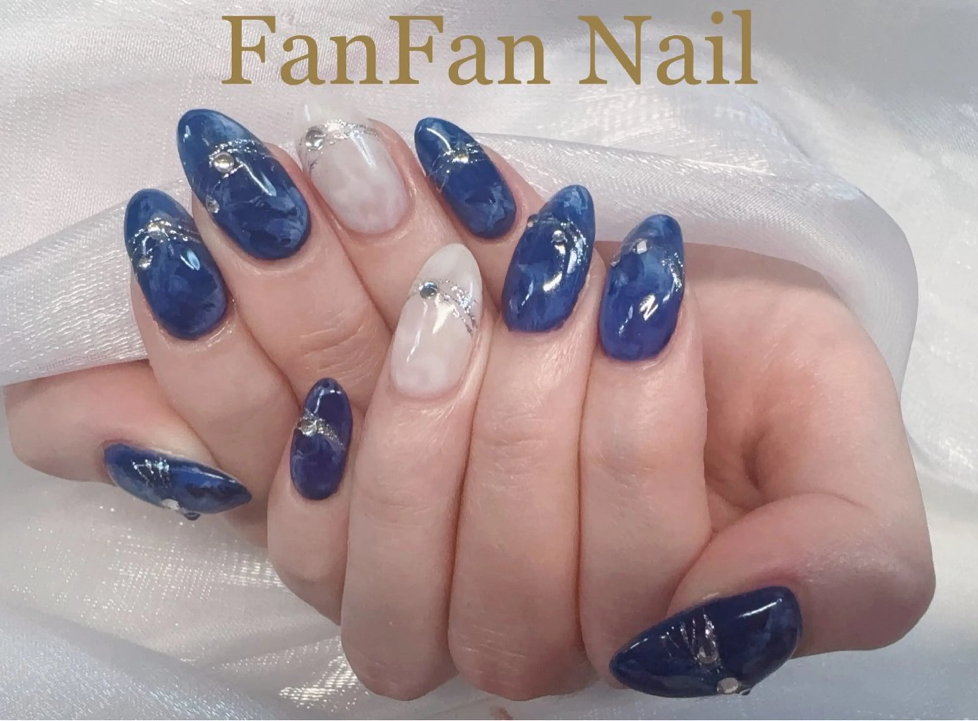 ネイル アートネイル オーロラネイル ガーリー キラキラネイル 韓国ネイル ハンドネイル KaKa FanFanNailのネイルデザイン