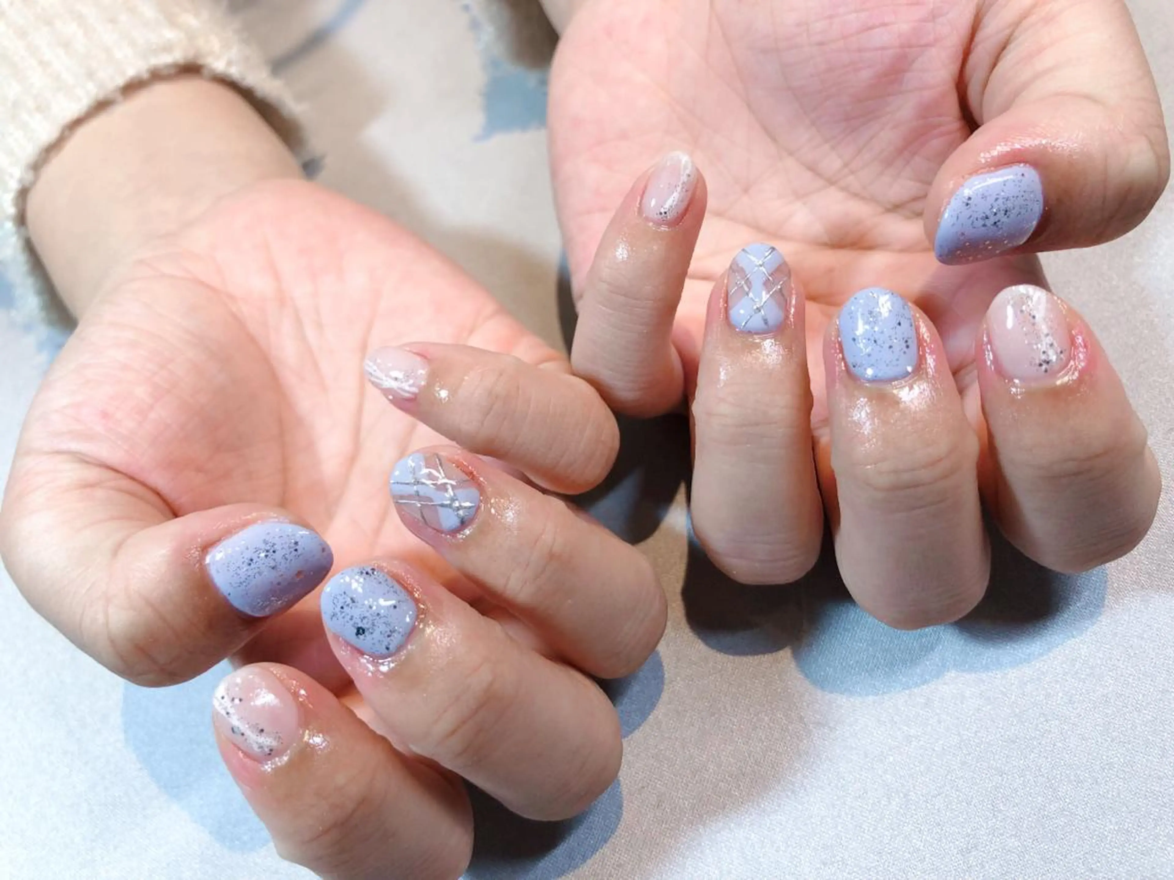 ネイル iiloo aromaworksのネイルデザイン