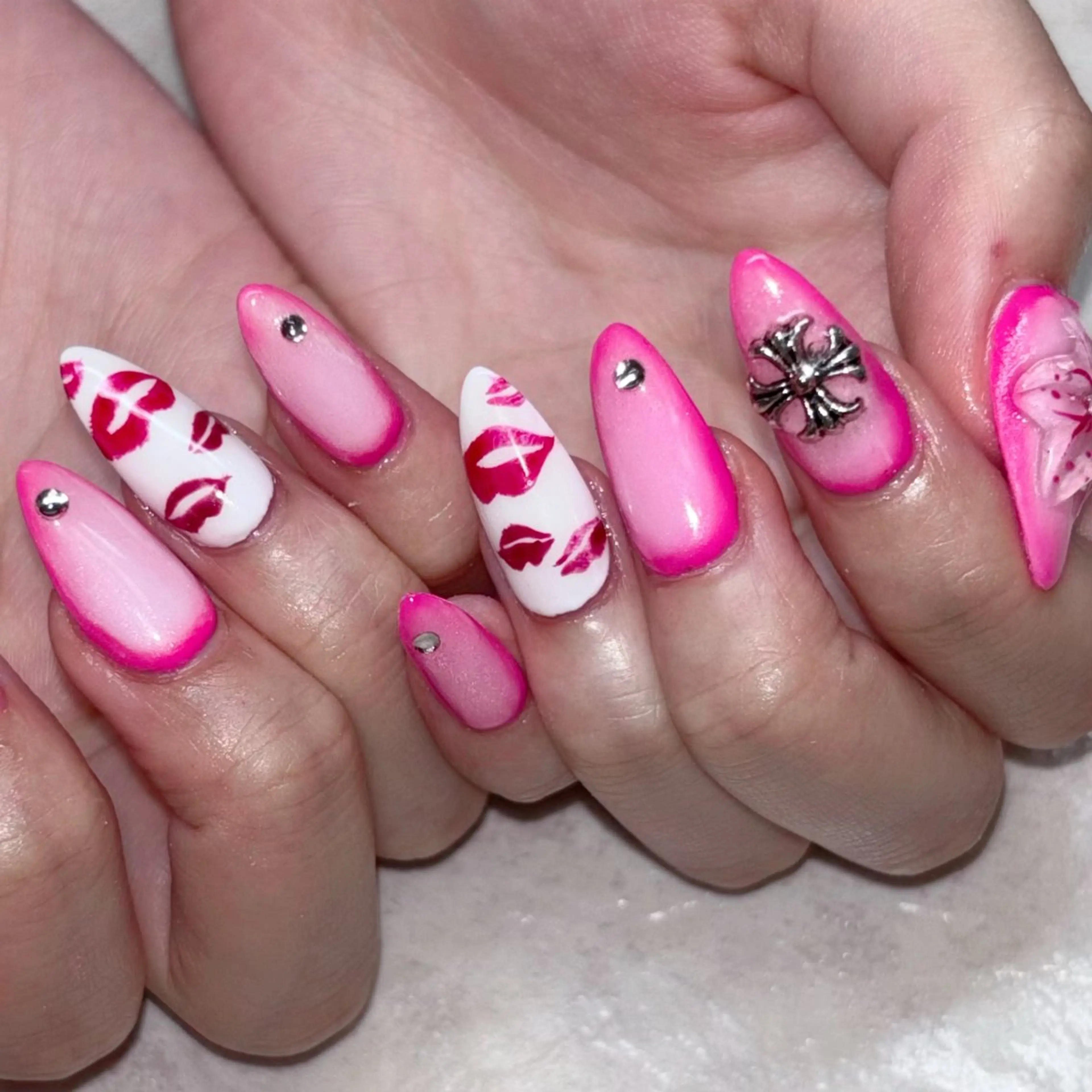 ネイル mimi 高石桃朱のネイルデザイン