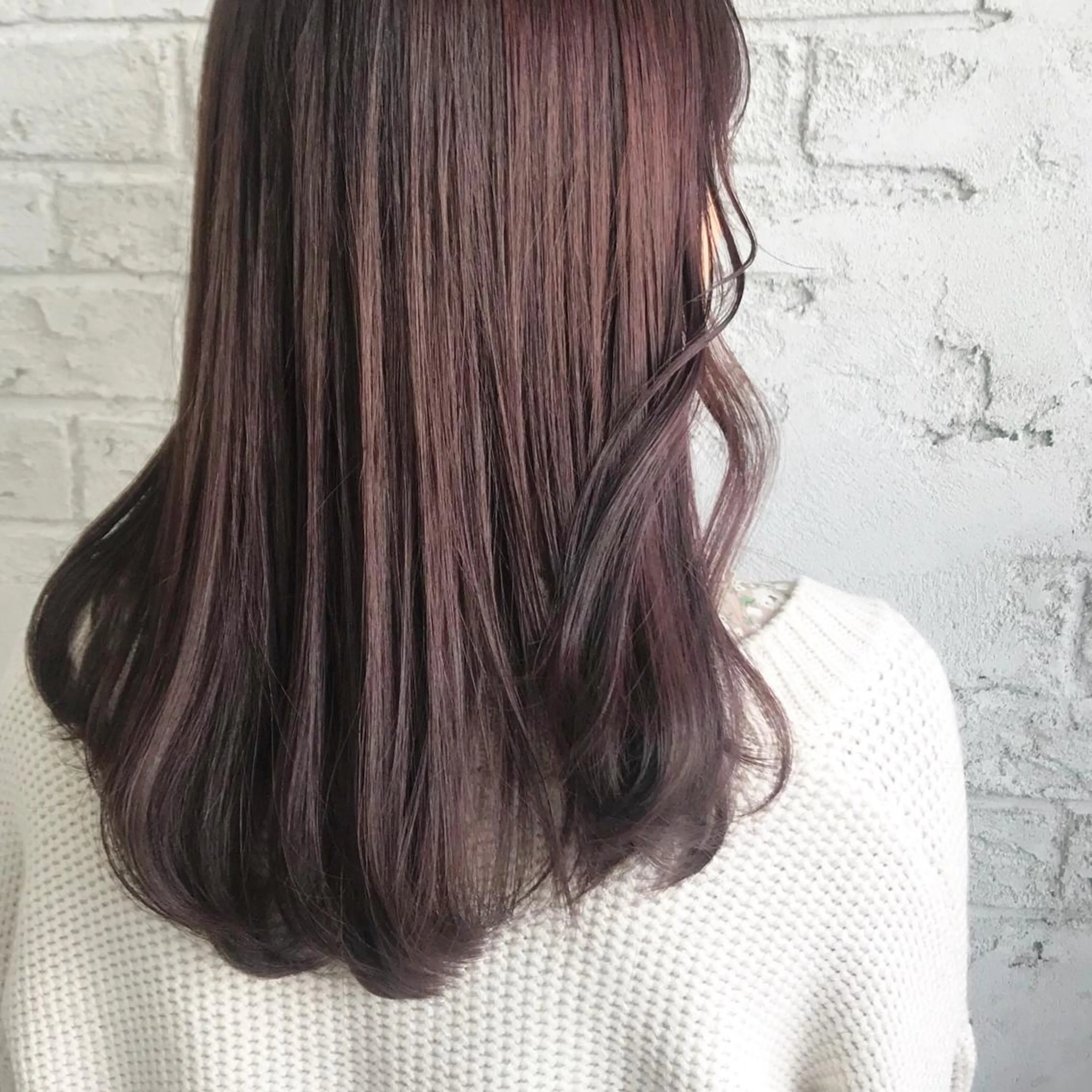 ロング カラー オリーブ/アッシュ やわらか透明感カラーのヘアスタイル