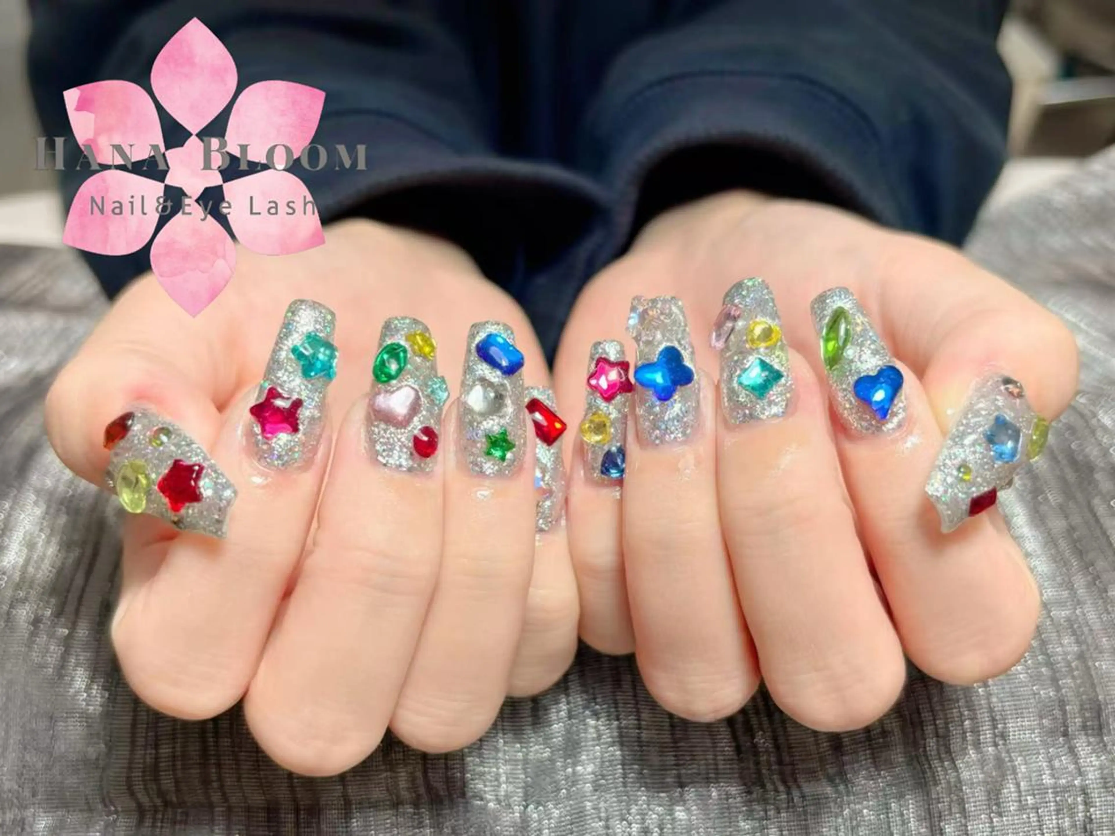 ネイル 長さ出し フレンチネイル ジェルネイル マグネットネイル 持ち込み ハンドネイル ハンドケア Hana Bloom Nail 練習モデルのネイルデザイン