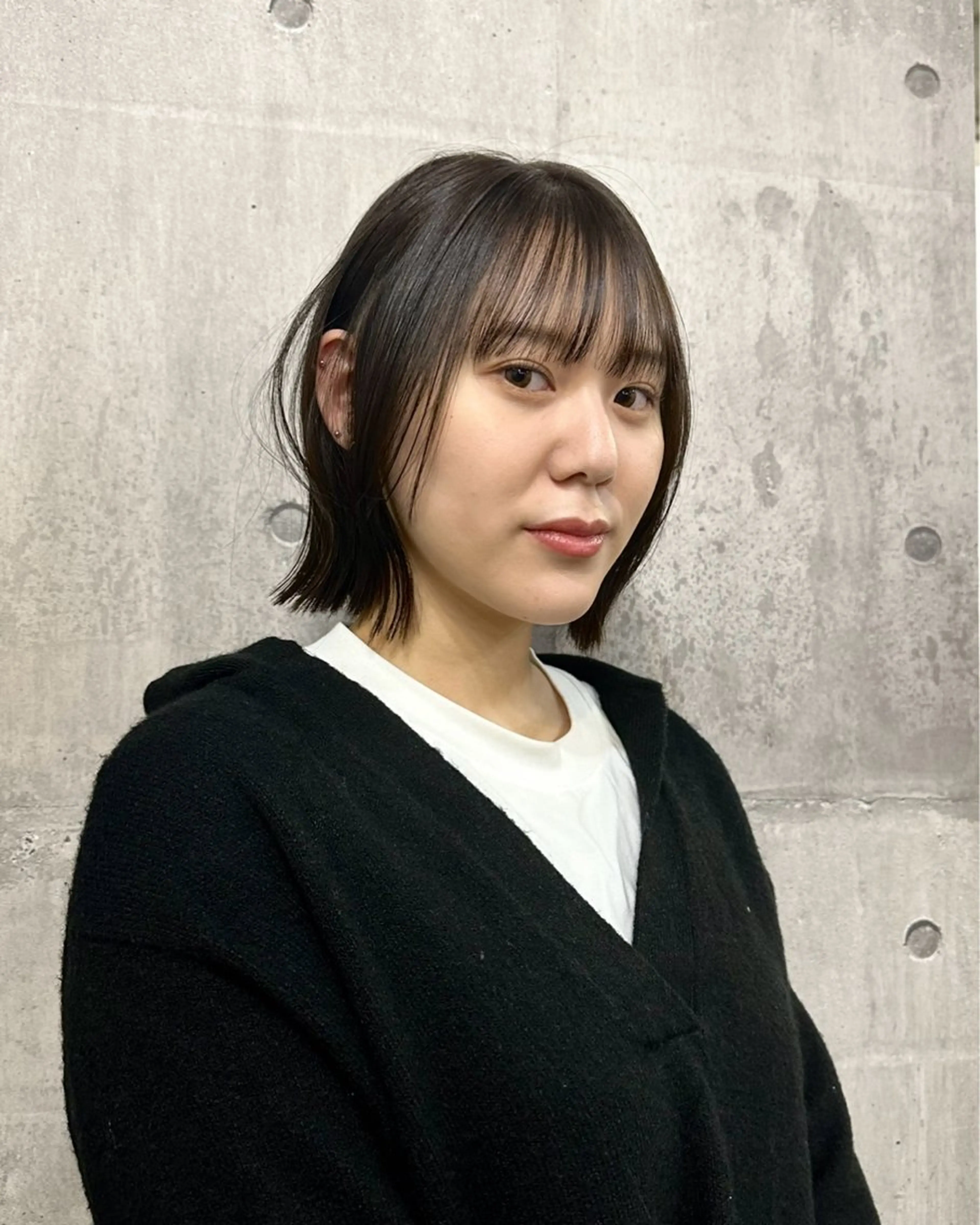 ショート カラー パーマ ヘアアレンジ メンズ 切りっぱなしヘアボブ ミディアムヘアRYOのヘアスタイル