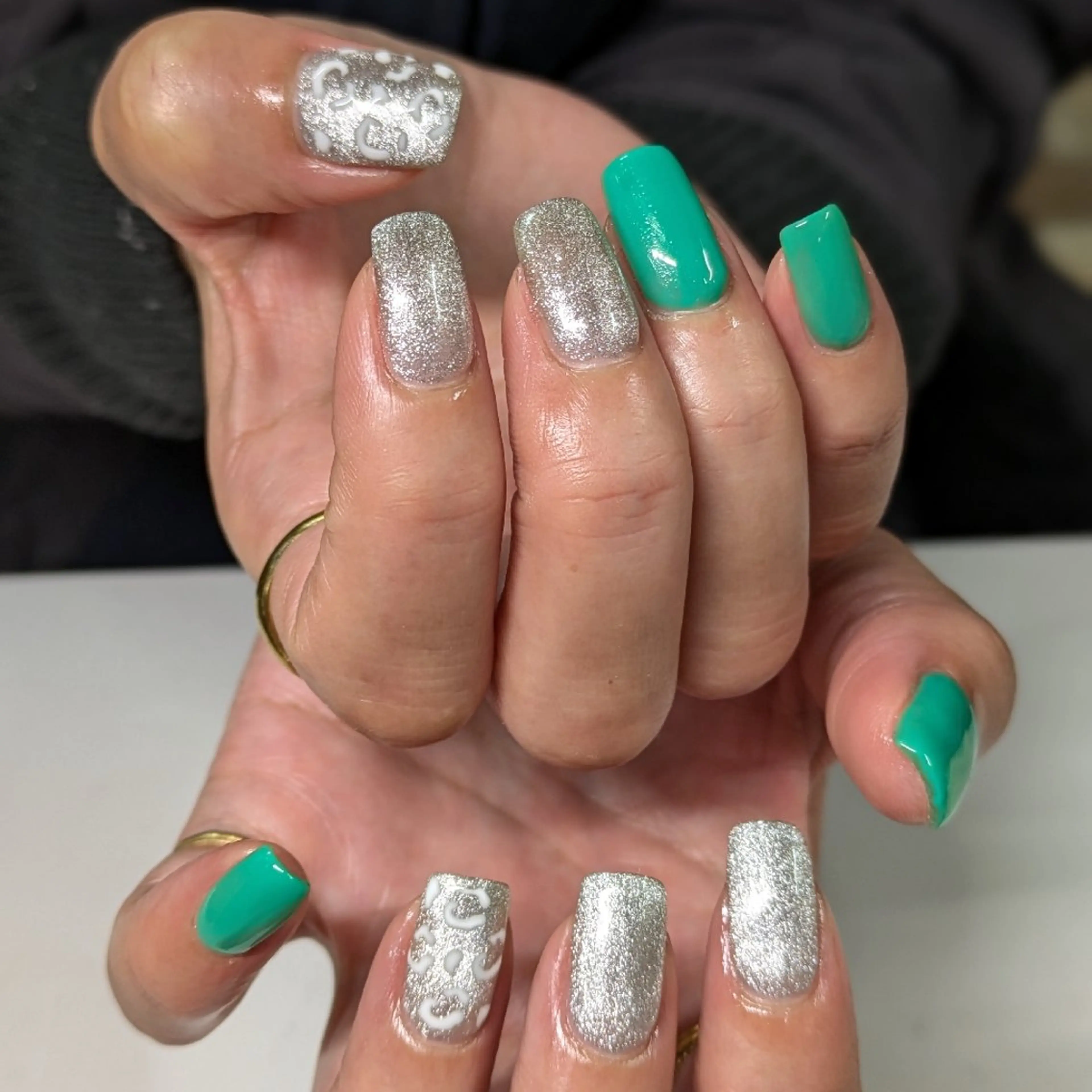 ネイル 三谷 さやかのネイルデザイン