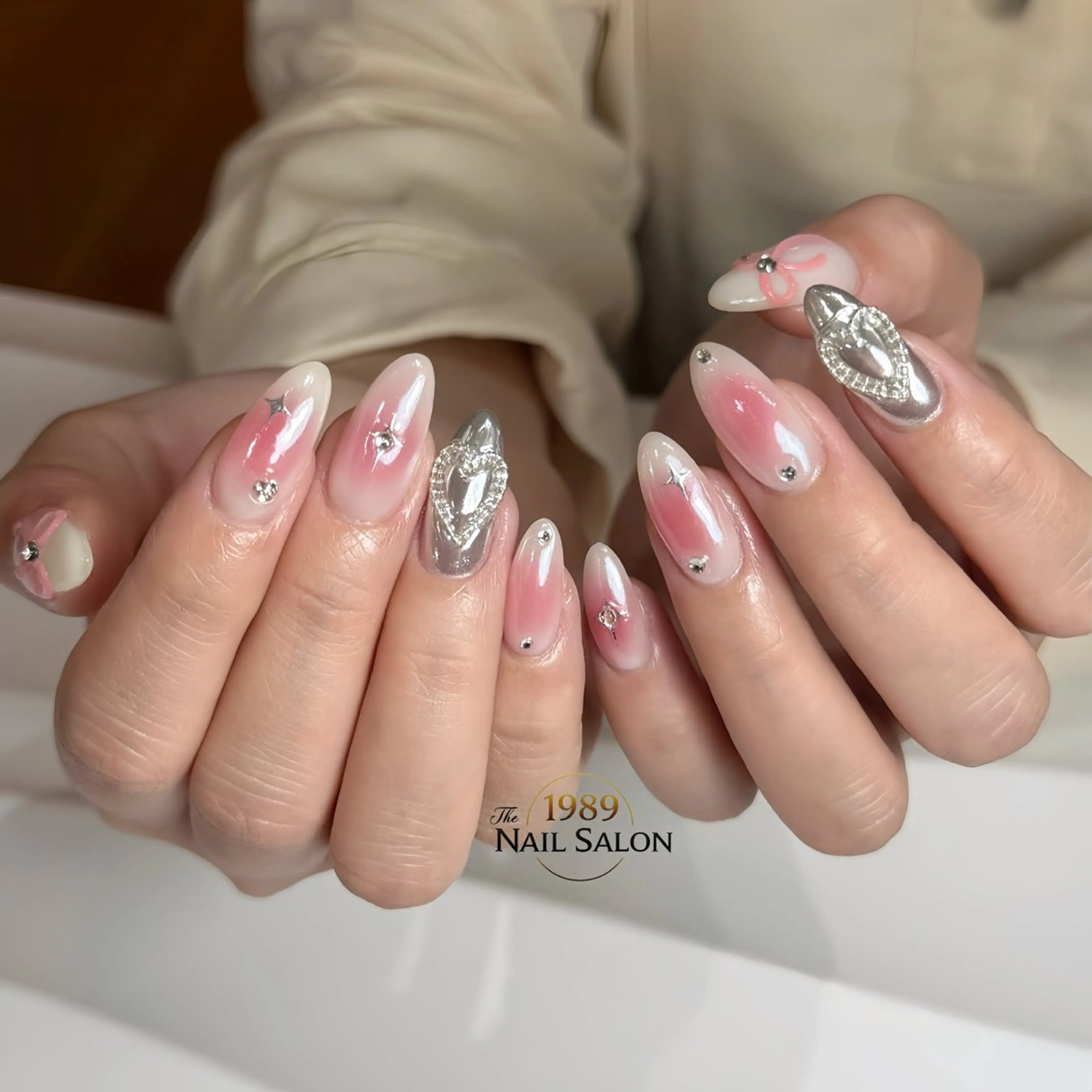 ネイル ハンドネイル The 1989 Nail Salonのネイルデザイン