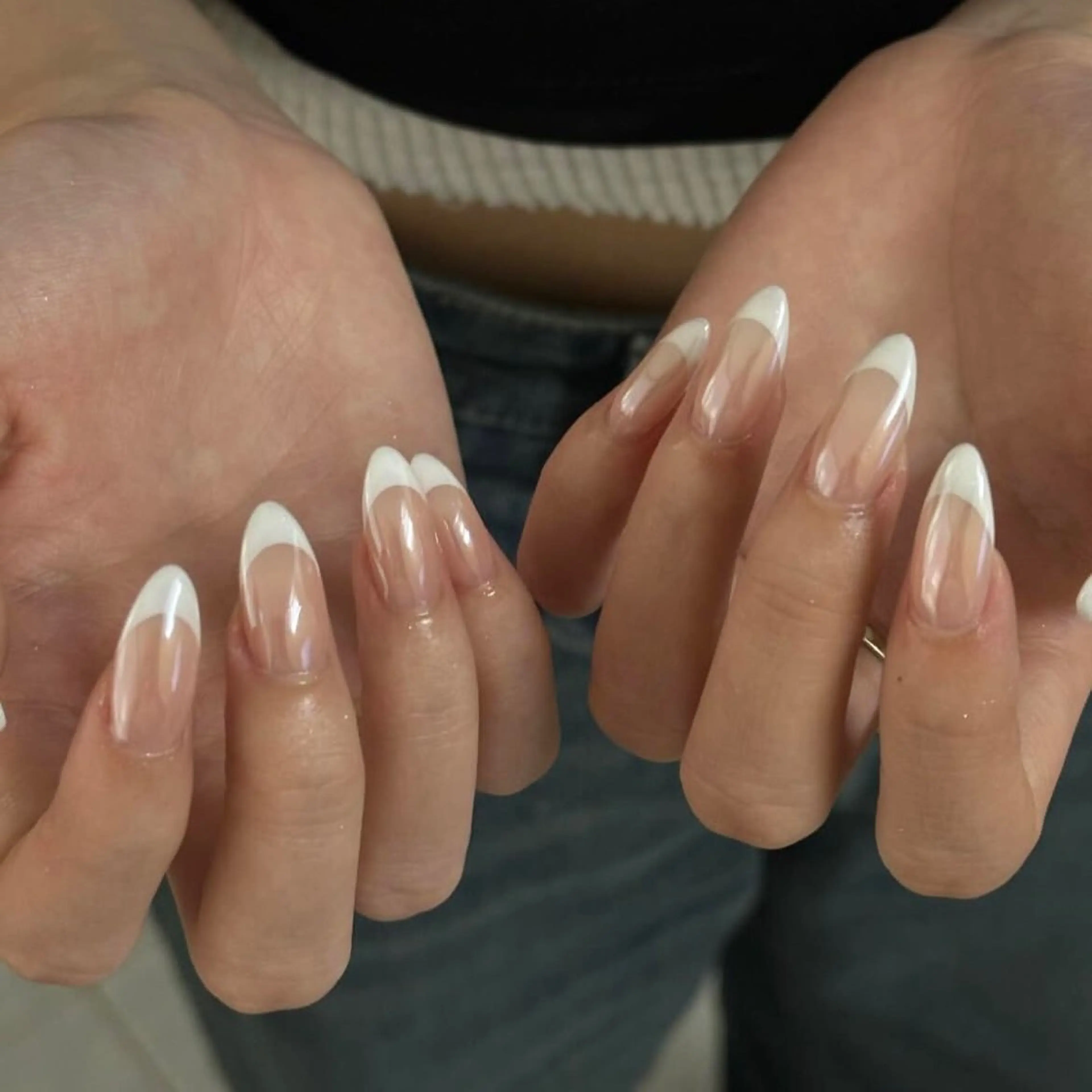 ネイル オーロラネイル フレンチネイル ジェルネイル ハンドネイル Lumi de nailsのネイルデザイン