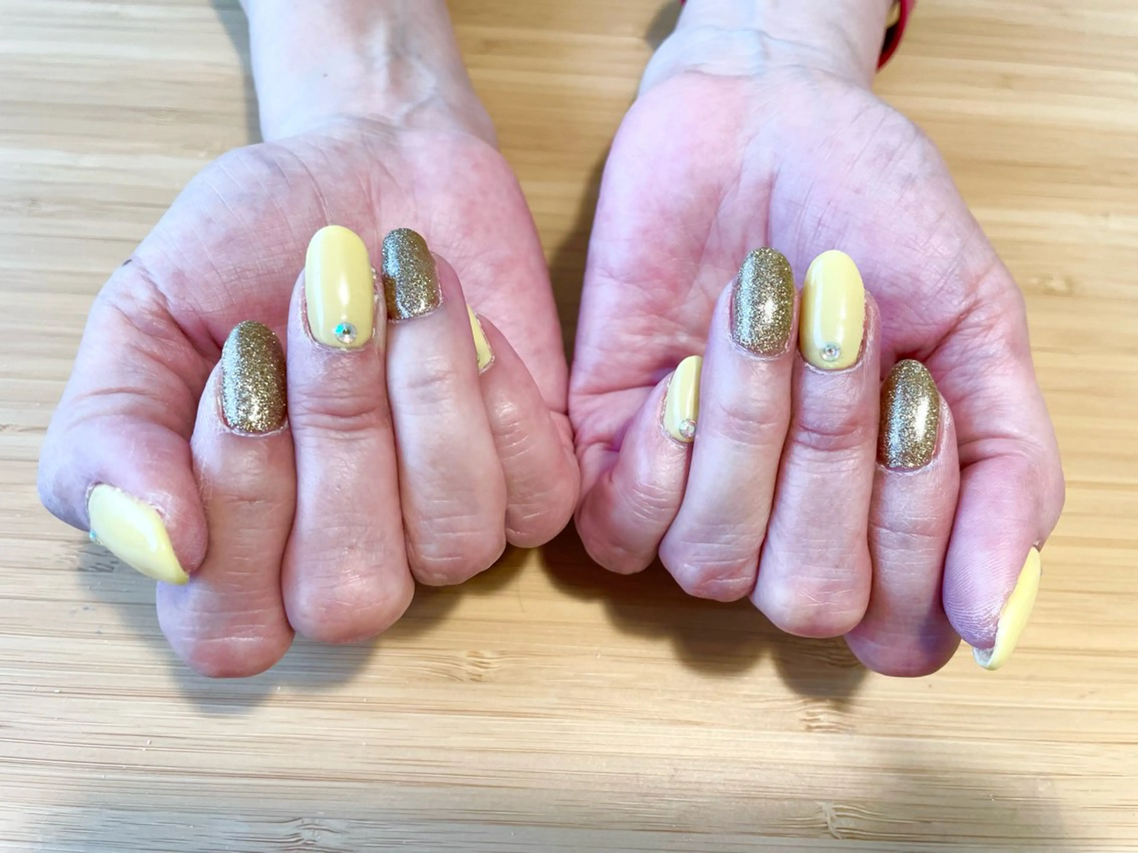 ネイル 春ネイル 黄色 ハンドネイル Nailist Missaのネイルデザイン