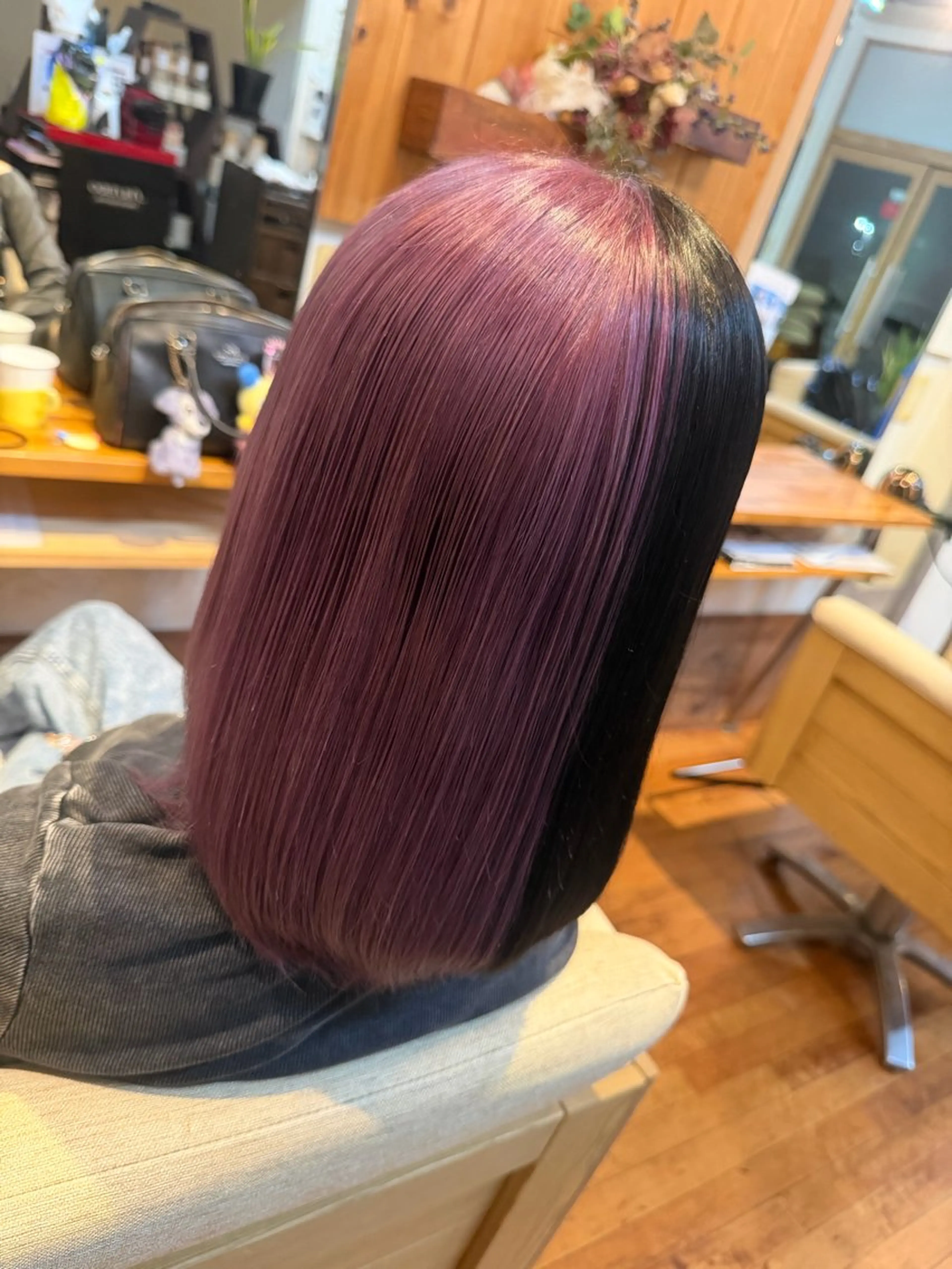 ミディアム カット ヘアカラー サイトウ ユリアのヘアスタイル