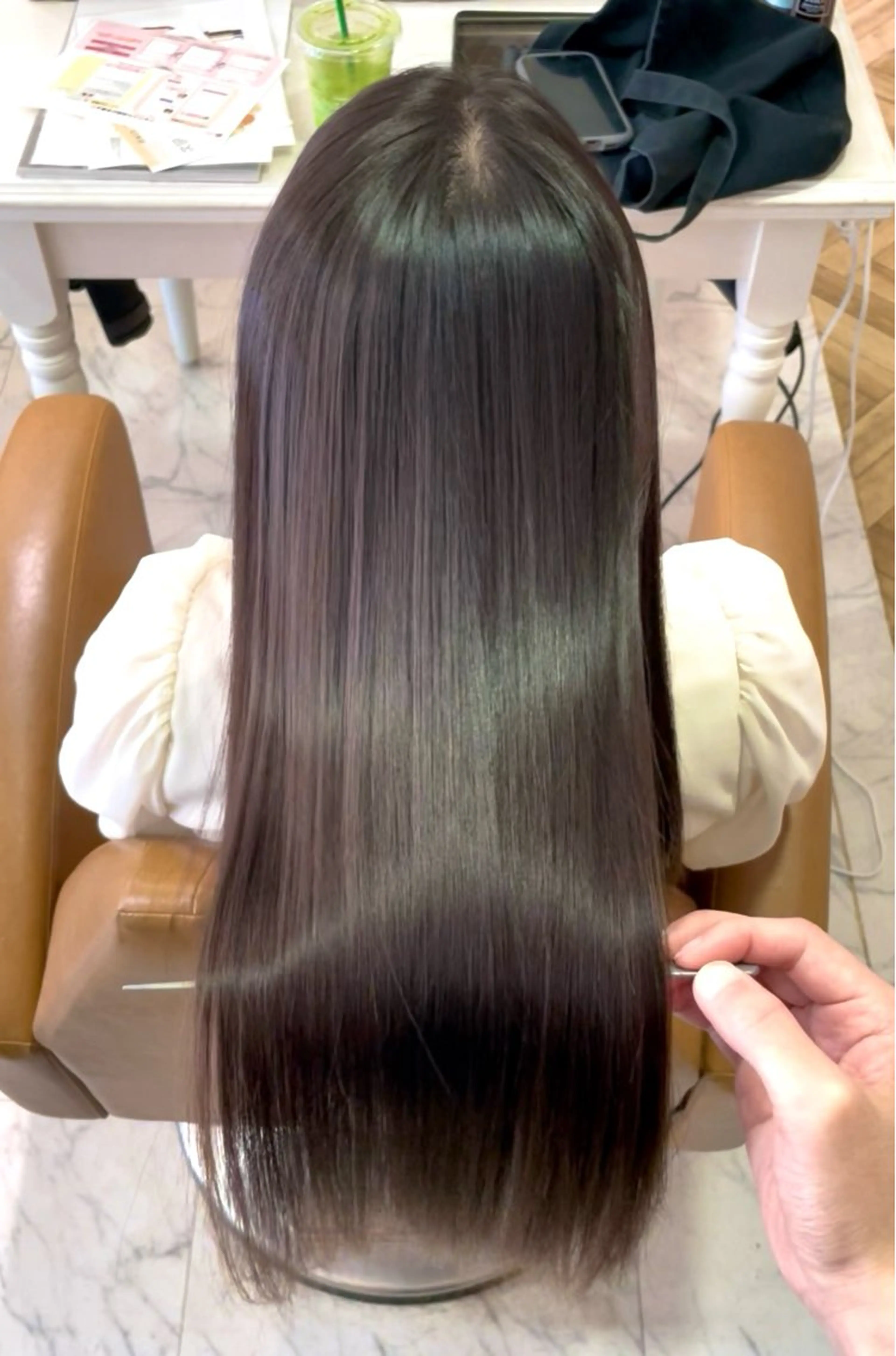 ロング 髪質改善 韓国風ヘア レイヤーカット ロング 縮毛矯正 カット 縮毛矯正 トリートメント 美髪縮毛矯正🤍 髪質改善/Shinaのヘアスタイル