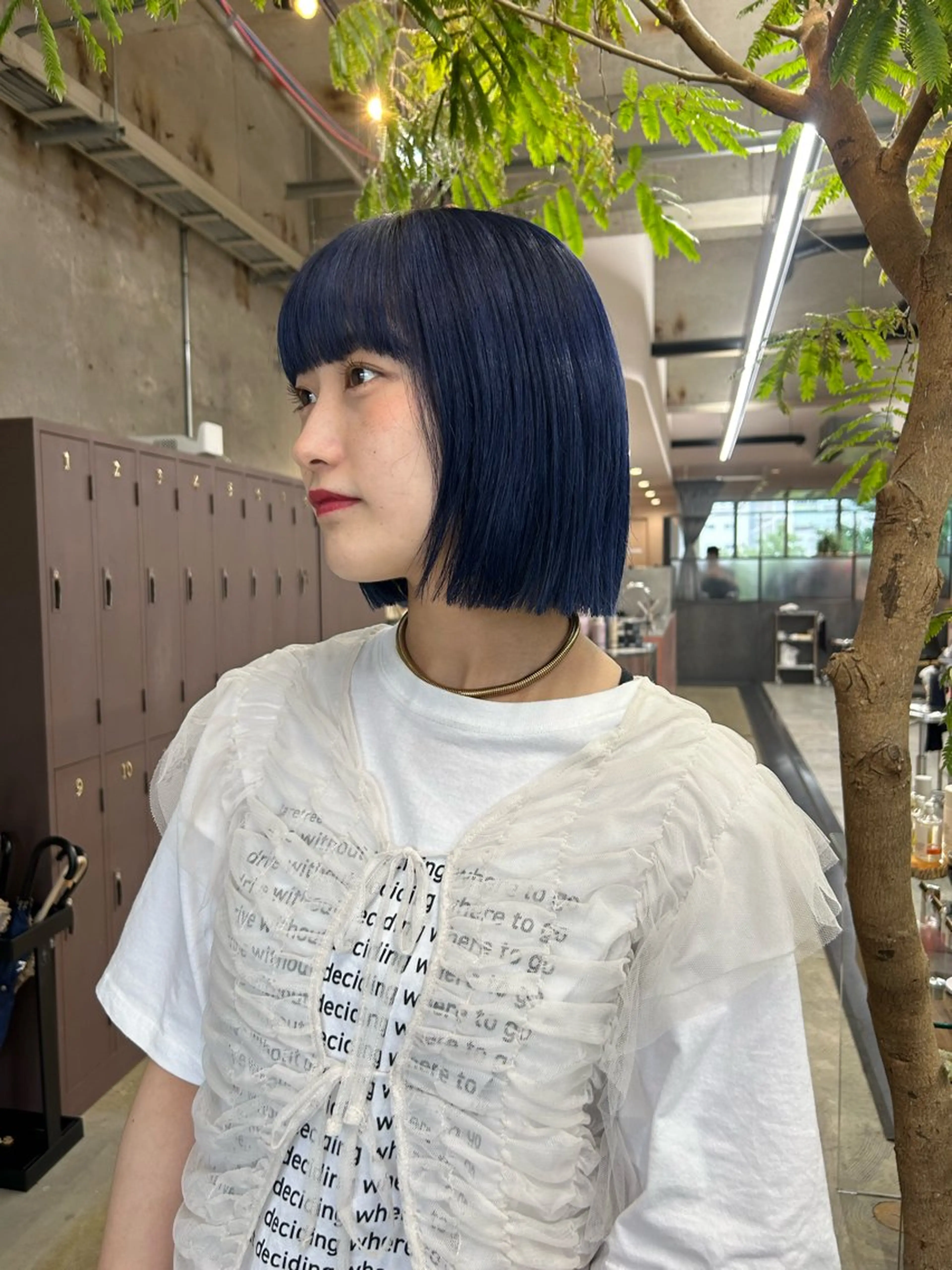 ミディアム カラー 切りっぱなしボブ ネイビーカラー ボブ カット ヘアカラー maho/垢抜け カラー♡パーマのヘアスタイル