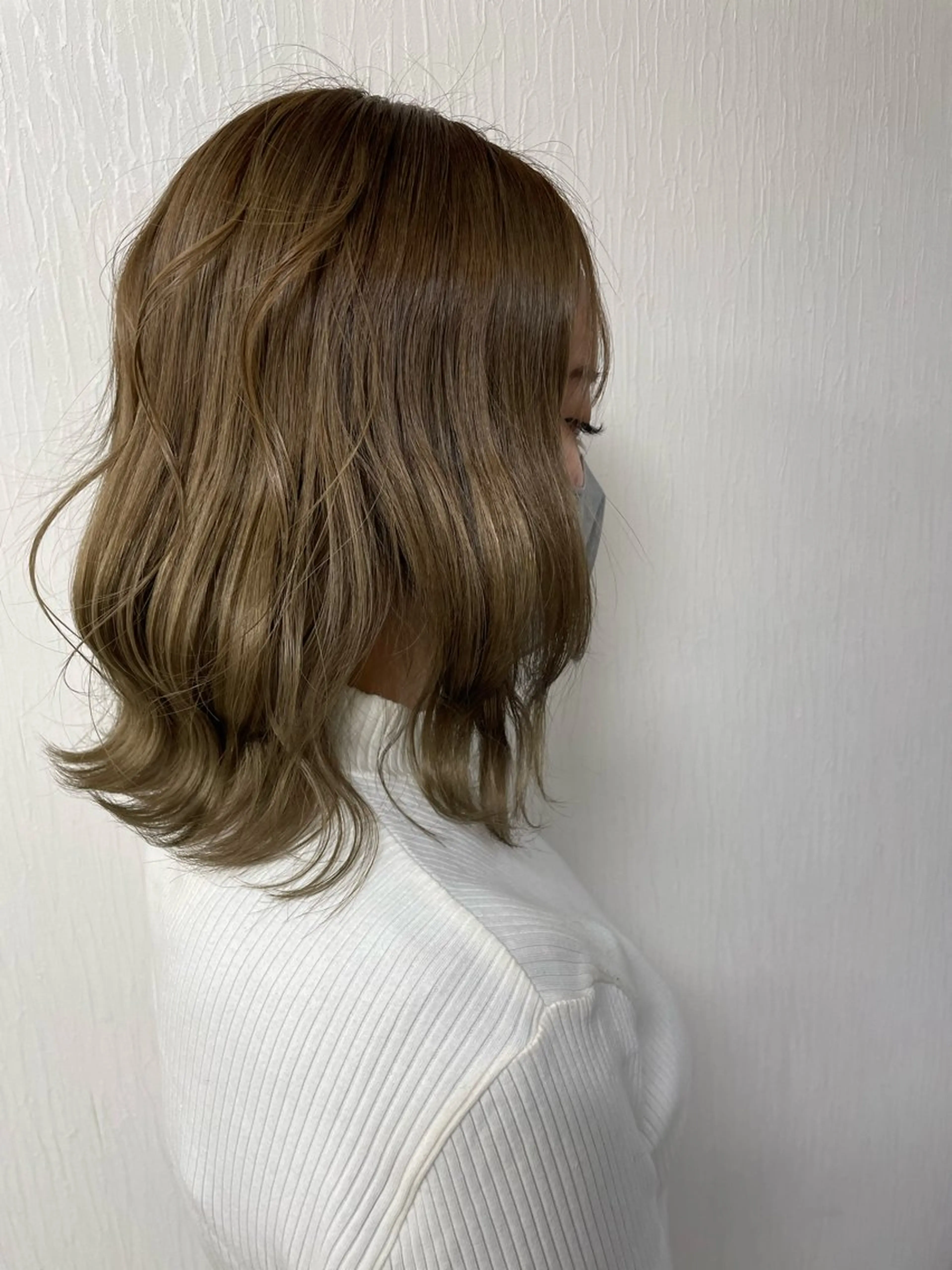ミディアム カラー 𝐒𝐇𝐔𝐑𝐈 🦋艶カラー🦋のヘアスタイル